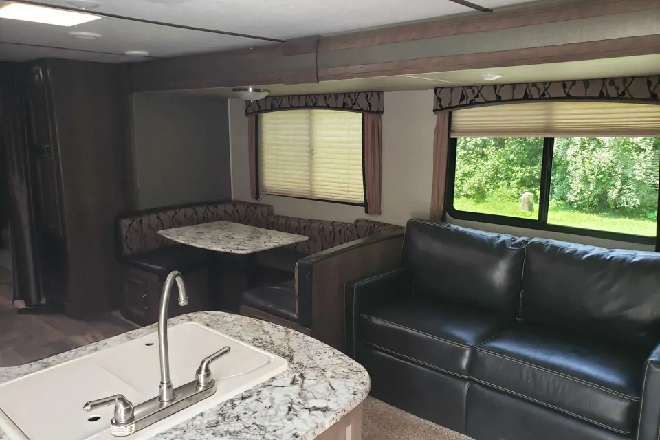 Keystone Passport Travel Trailer in Herrin, Illinois