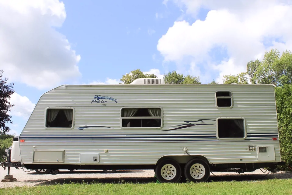 2000 Fleetwood Prowler