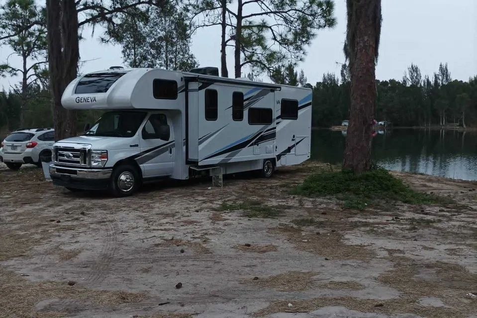 2022 New Thor Motor Coach Geneva Class C in El-Portal, Florida