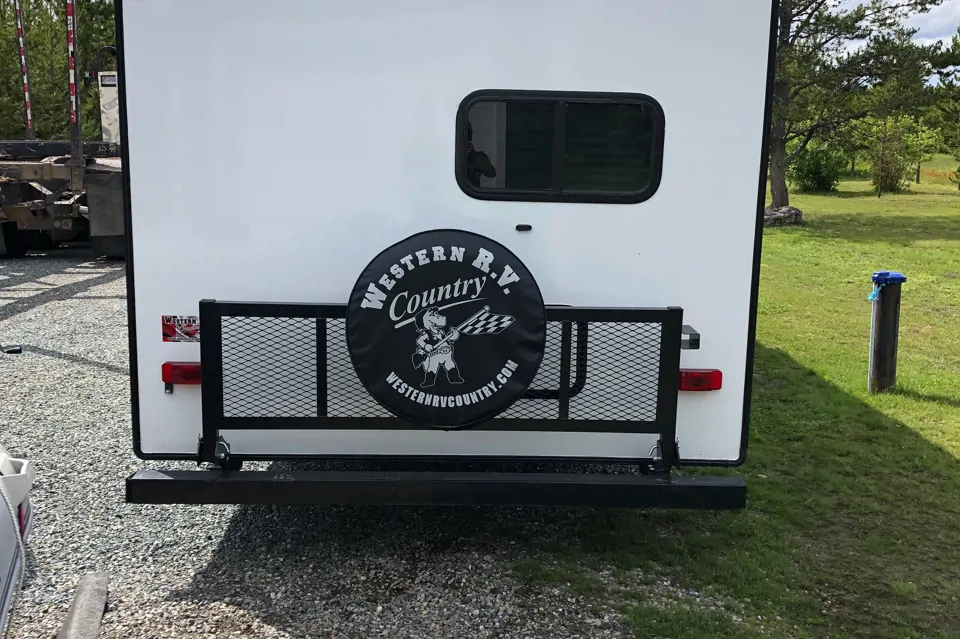 Arthur's Heartland Wilderness  Travel Trailer à Vanderhoof, British Columbia