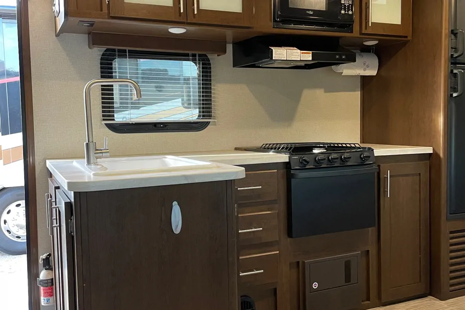 André's 26’ Tracer Travel Trailer in Fort-Myers, Florida
