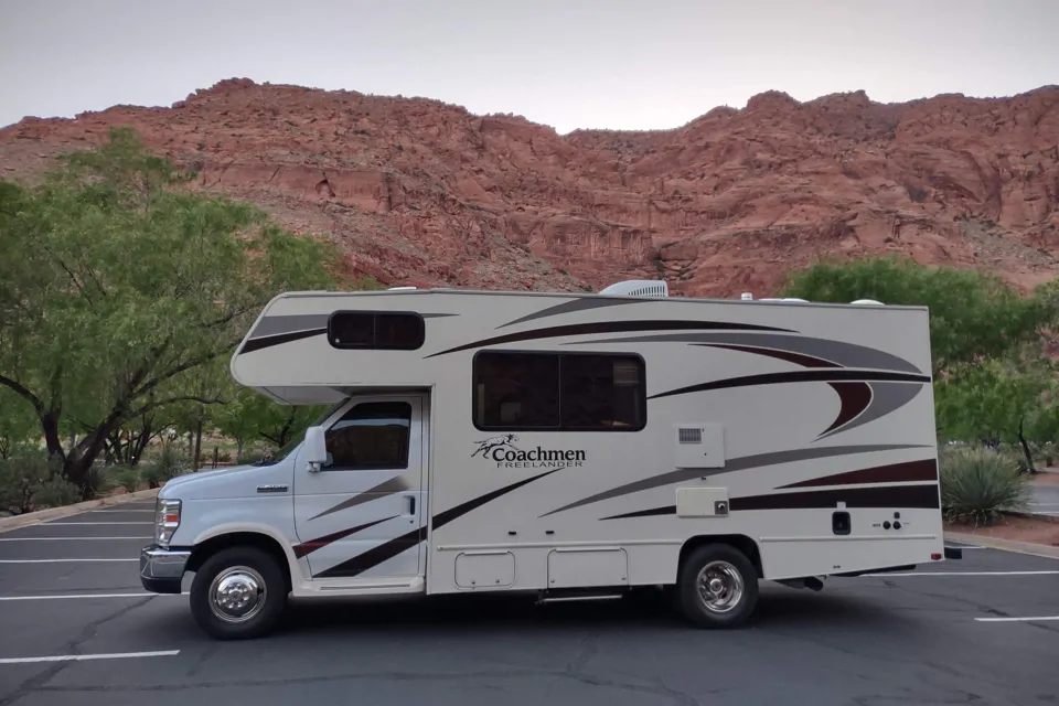 2016 Clean Coachman Freelander! in St-George, Utah