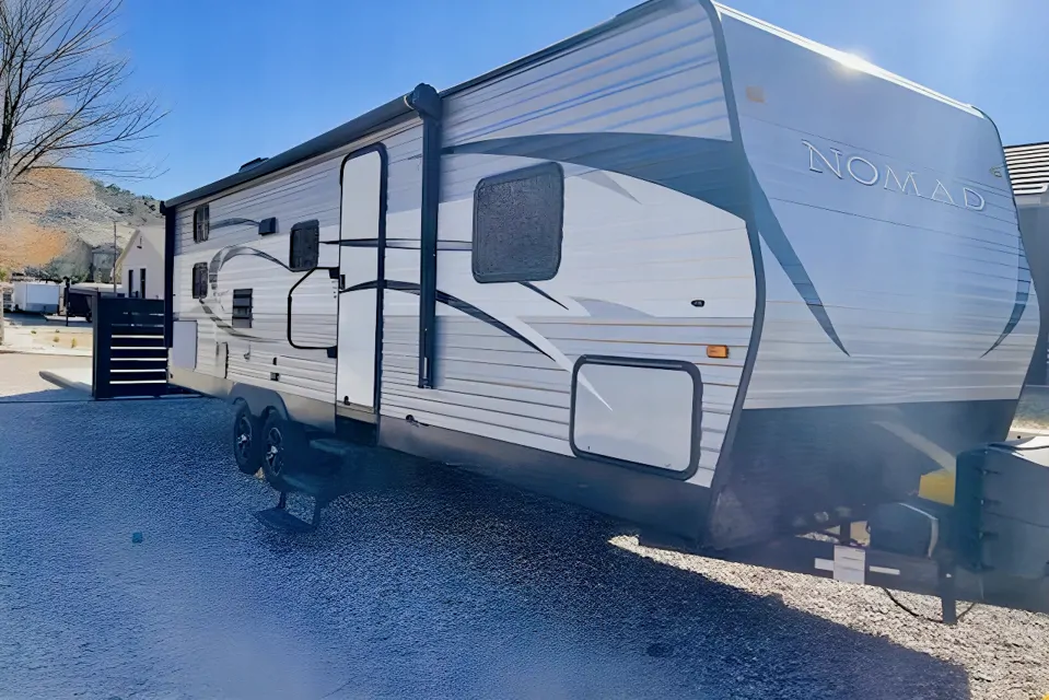 Family and Pet Friendly Travel Trailer-Sleeps 8-10 à St-George, Utah