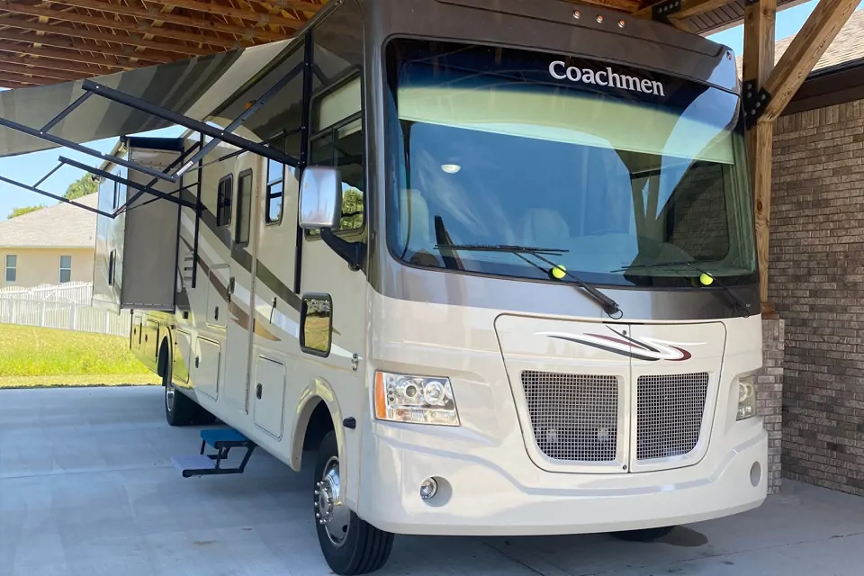 2015 Coachmen Mirada 