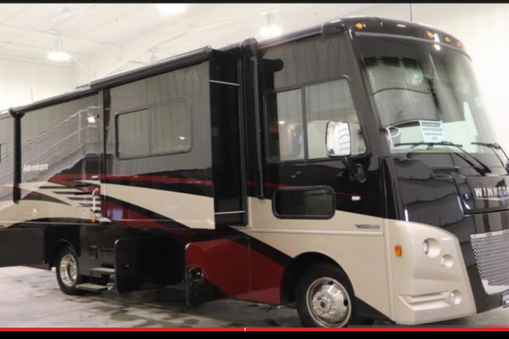 2019 Winnebago Adventurer Class A