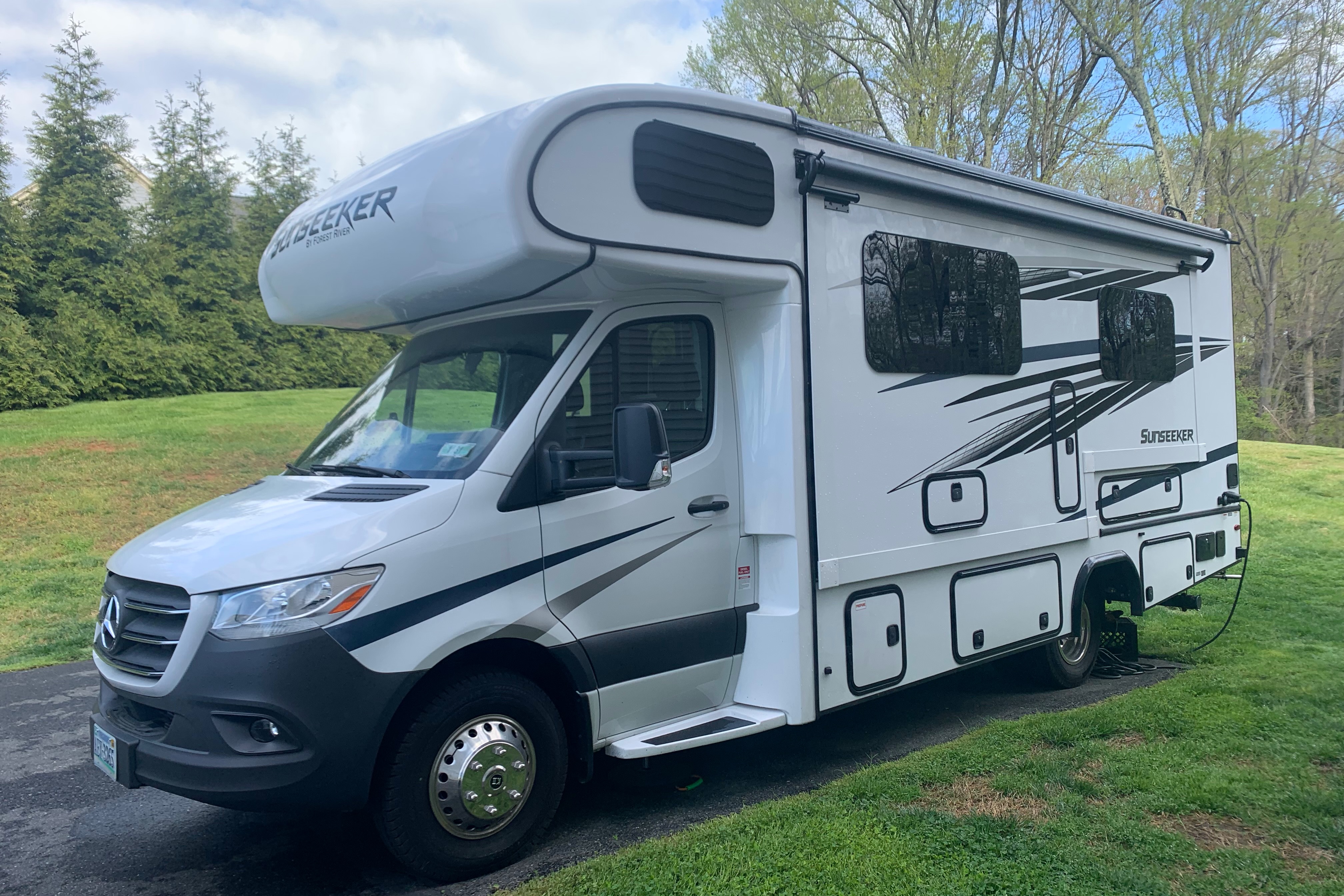 Forest River Sunseeker 2400b Class C with ALL the Comforts of HOME