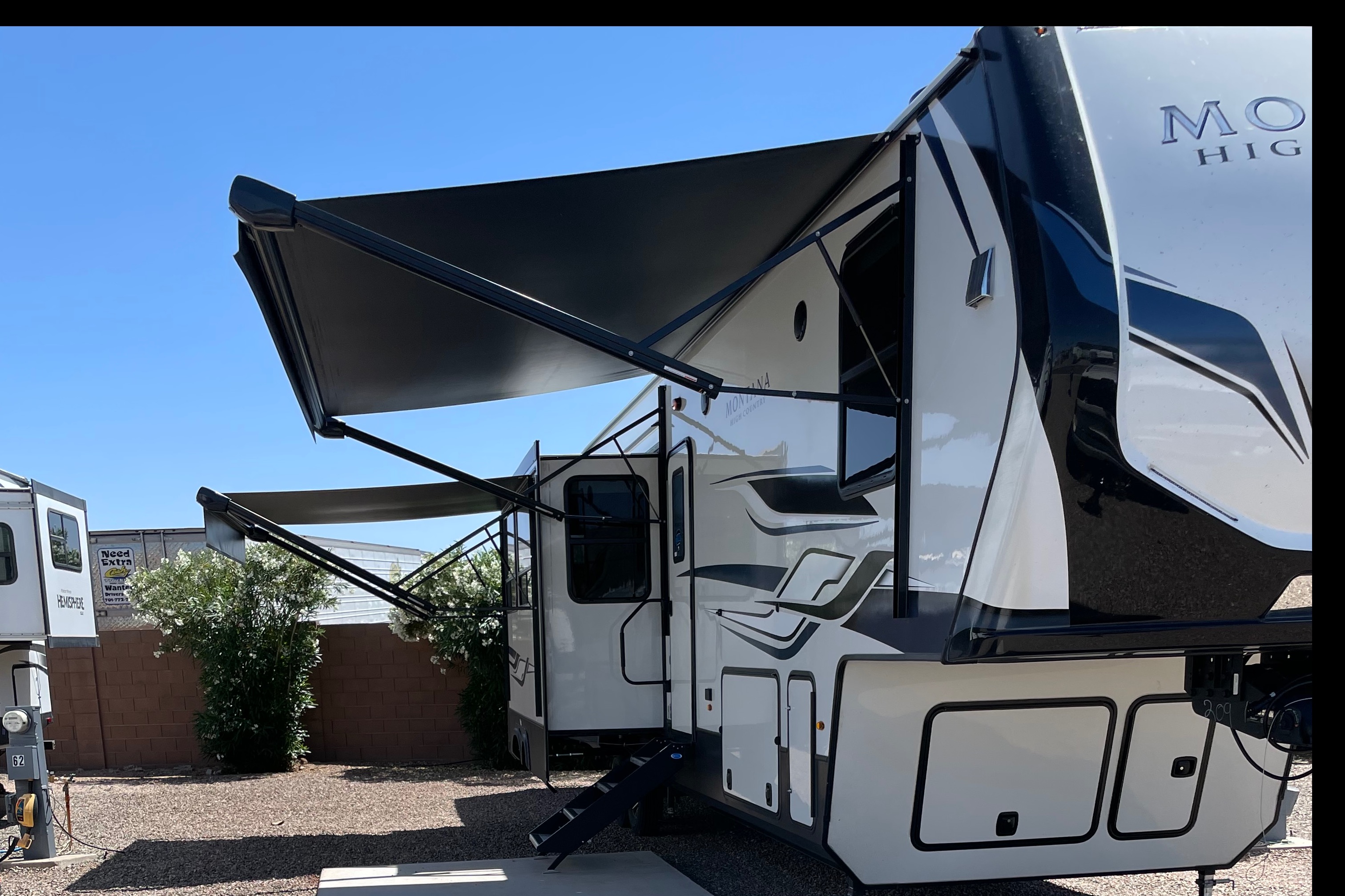 Robert's Keystone Montana High Country Fifth Wheel