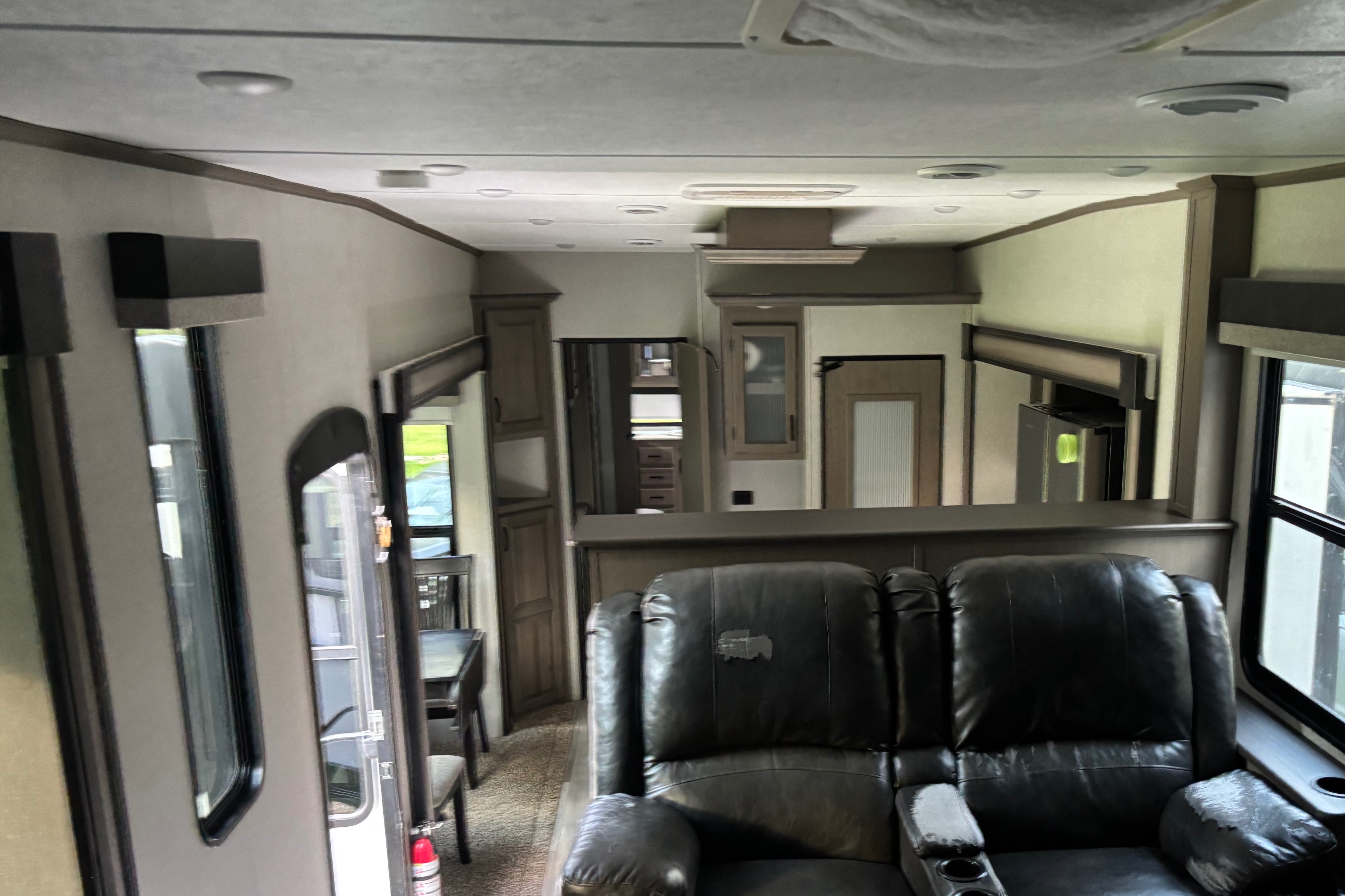 Holiday camper Coachman Chf334fl Fifth Wheel