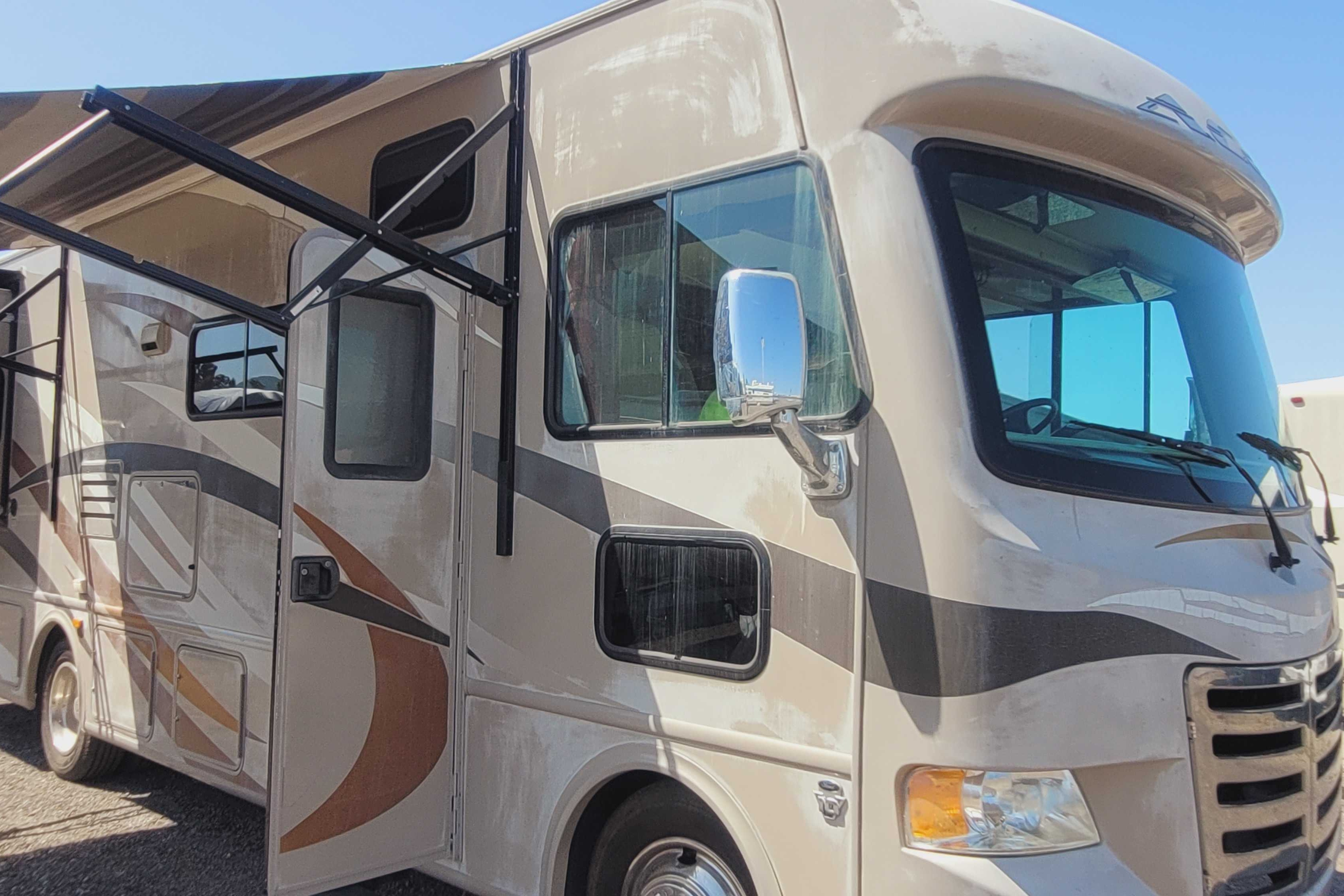 30 ft Thor Motor Coach A.C.E. Class A