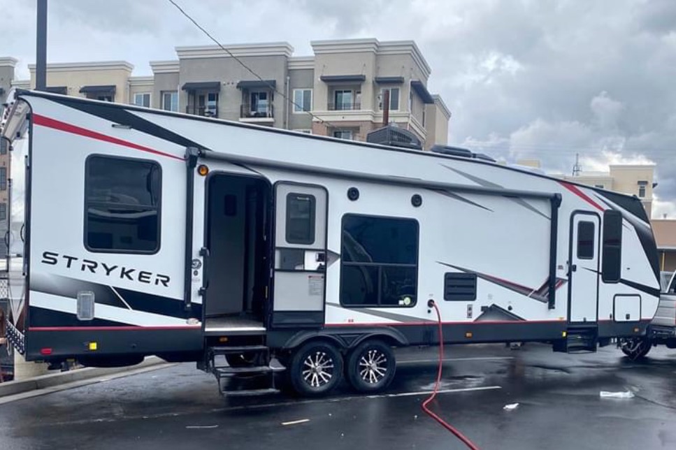 Ruiz Family Cruiser RV Stryker Toy Hauler