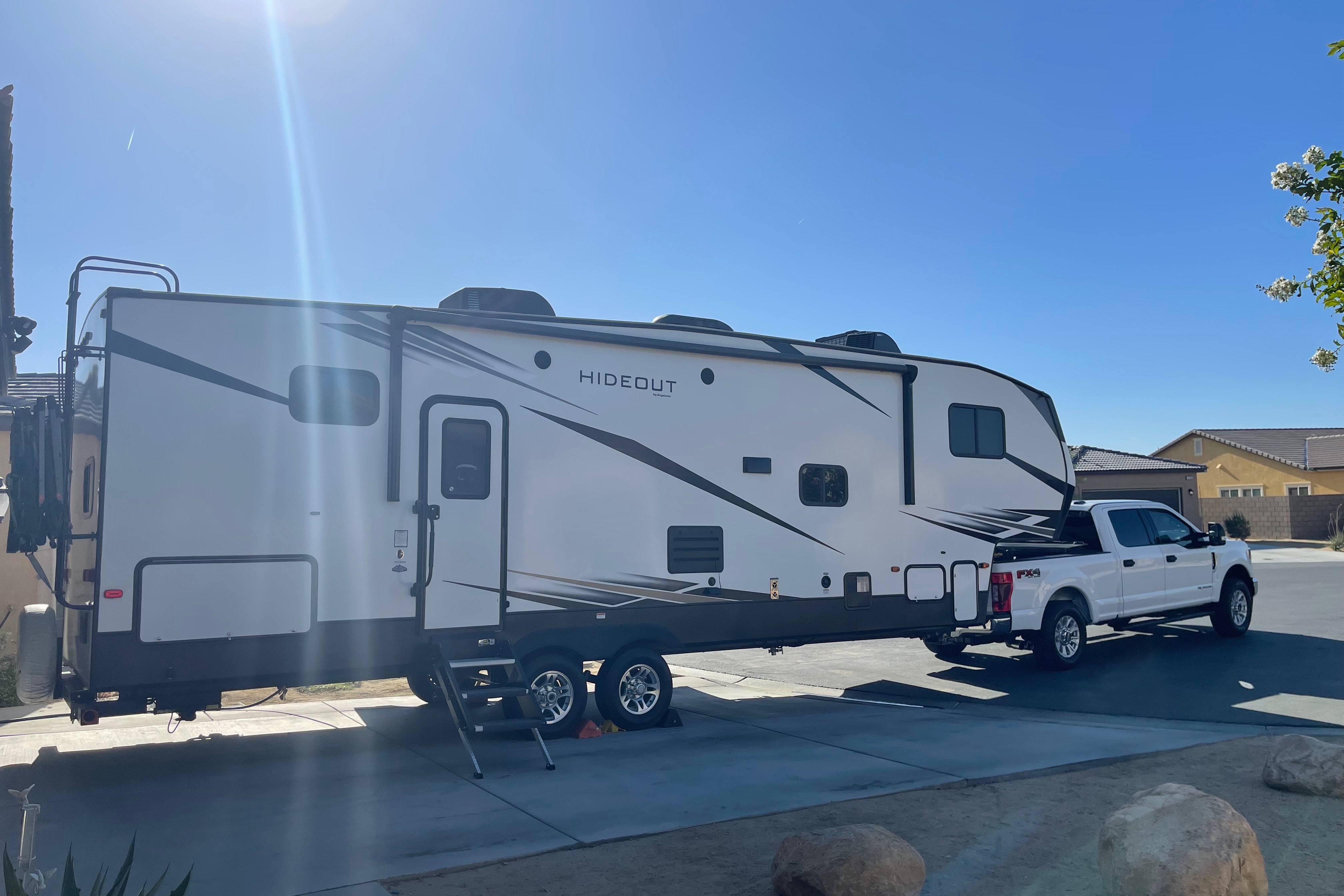 Andrew's Keystone HIDEOUT 301DBS Fifth Wheel