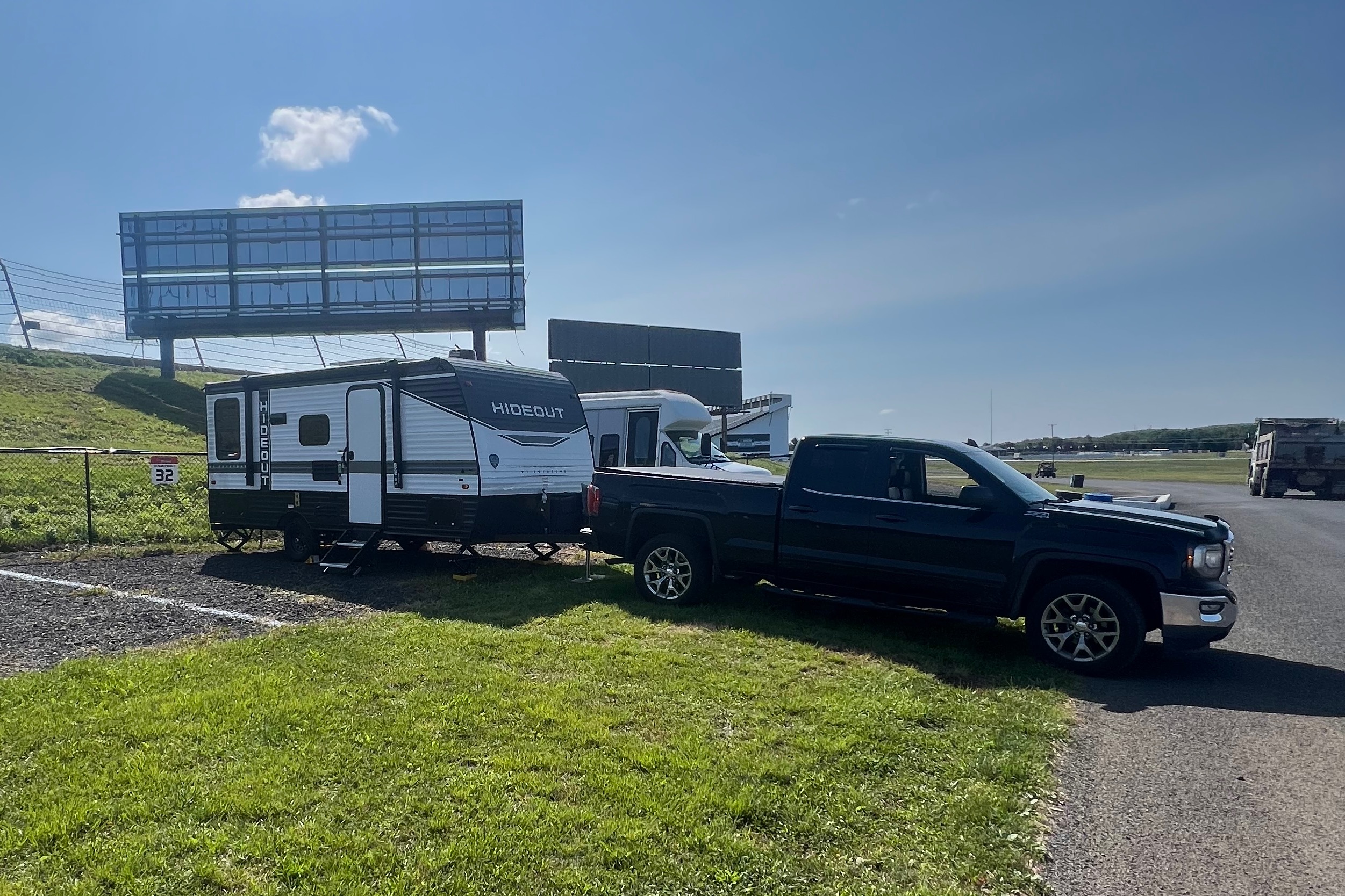 GoldBarry’s Keystone Hideout 177RD Travel Trailer