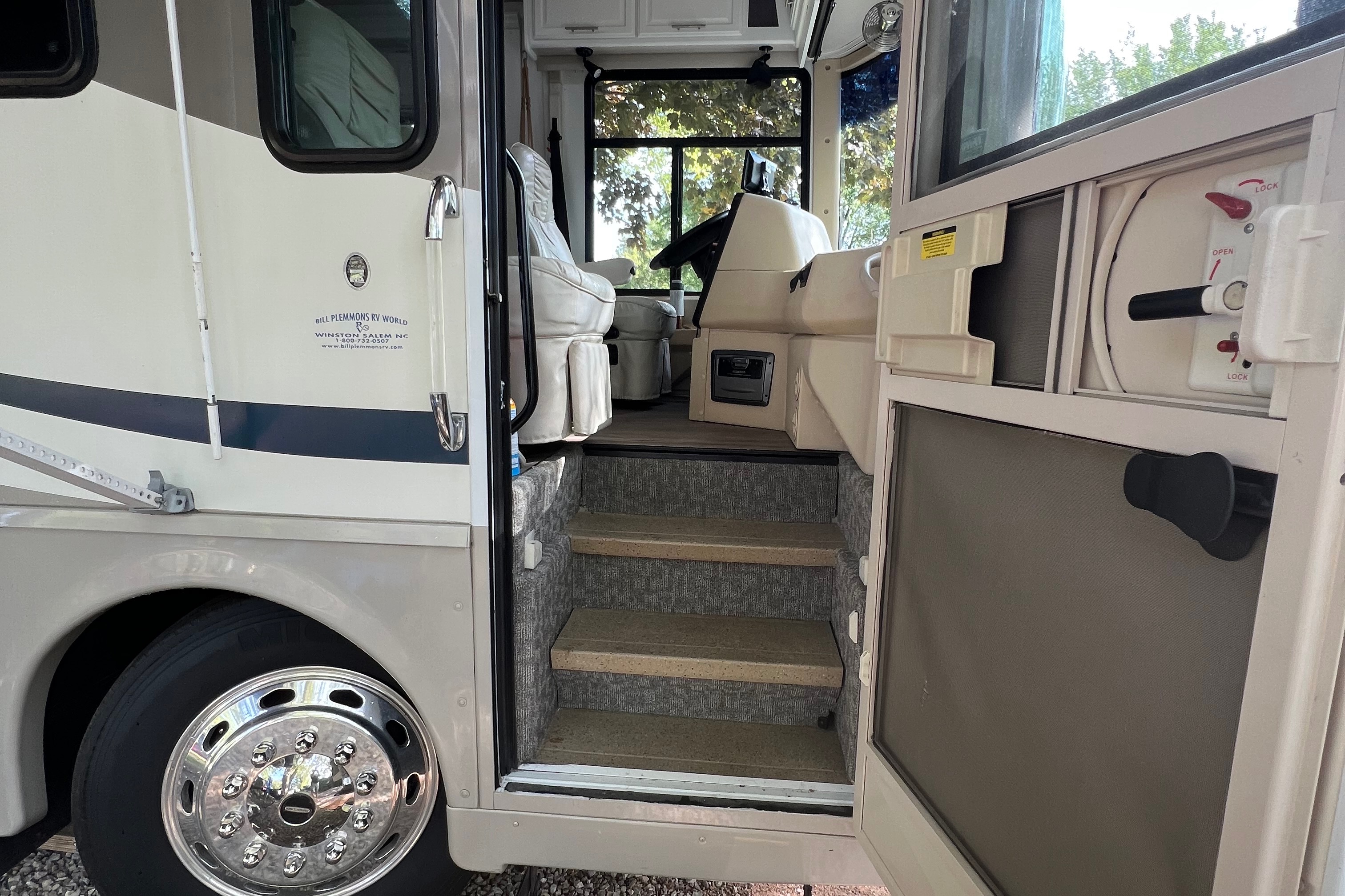 Winnebago Journey Class A