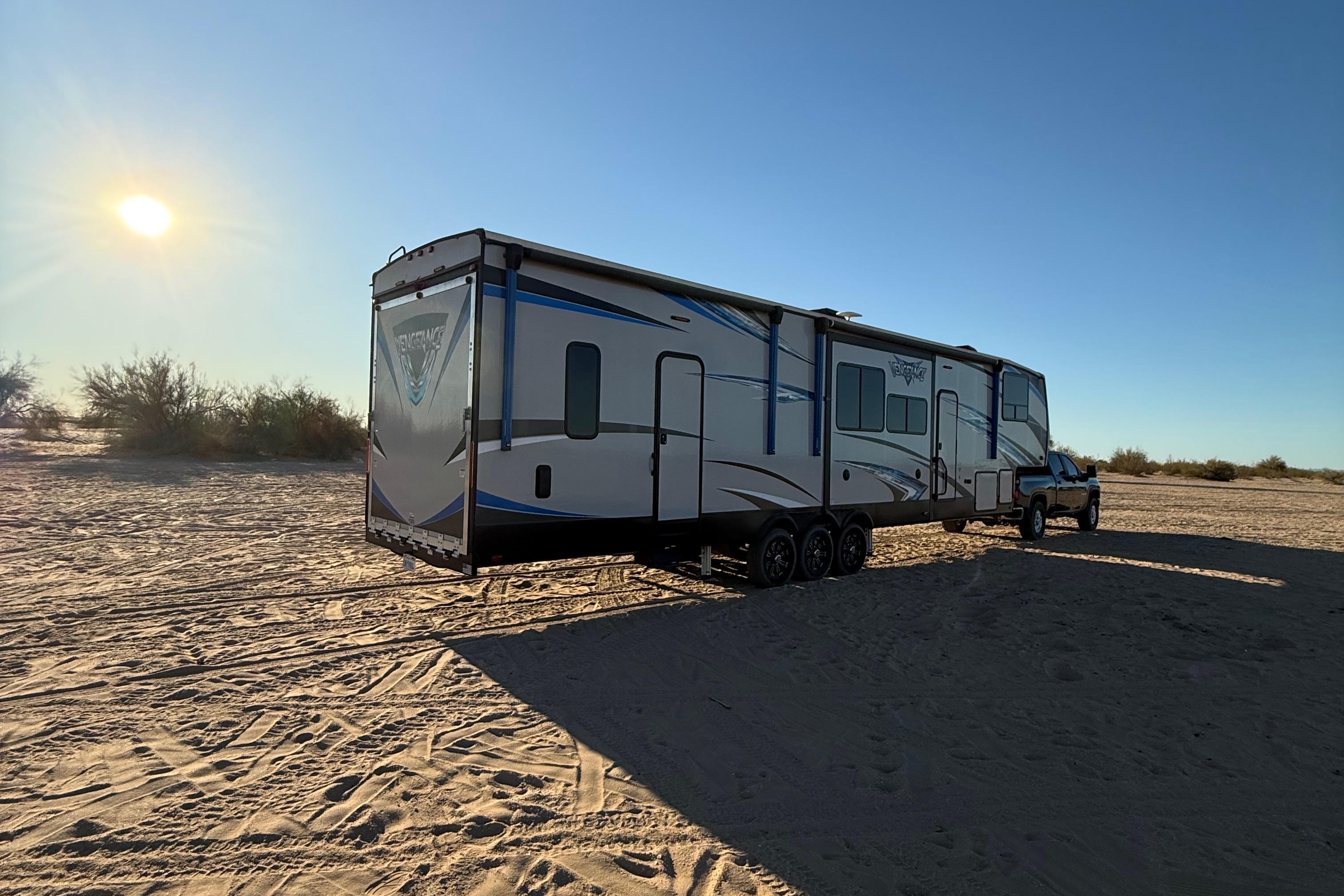 Forrest River Fifth Wheel, spacious 2 bathrooms