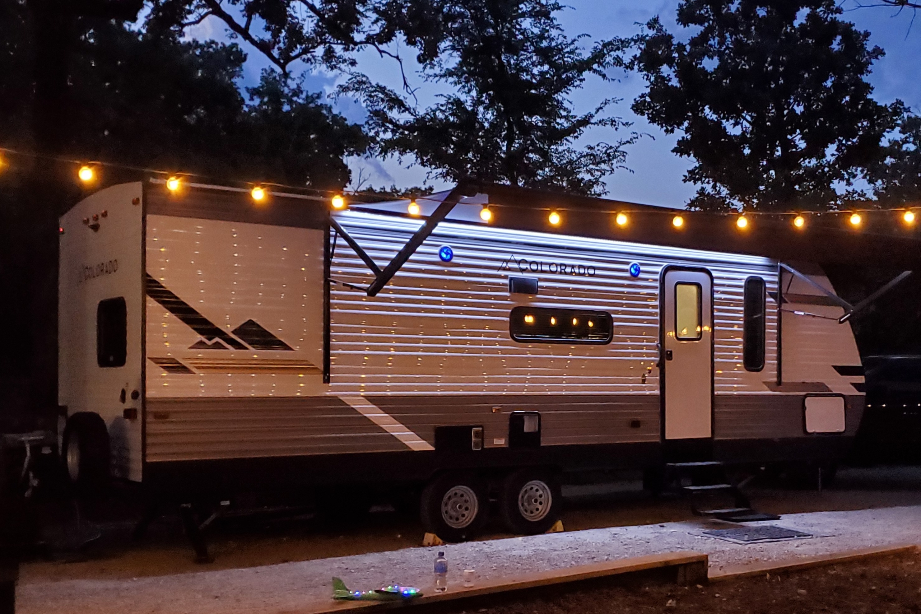 Fully Stocked Camper, Delivered & Set up! No dumping/water fees! Free generator use!
