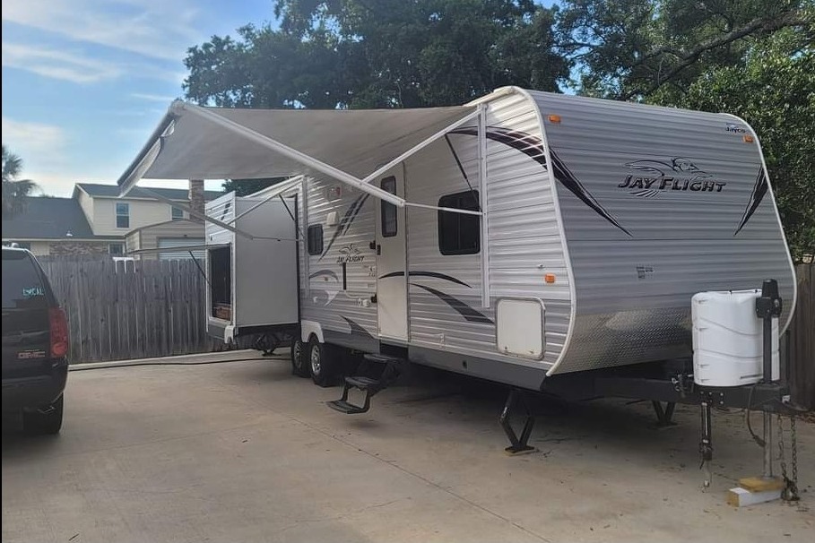 Home away from home!  Jayco 32 Travel Trailer