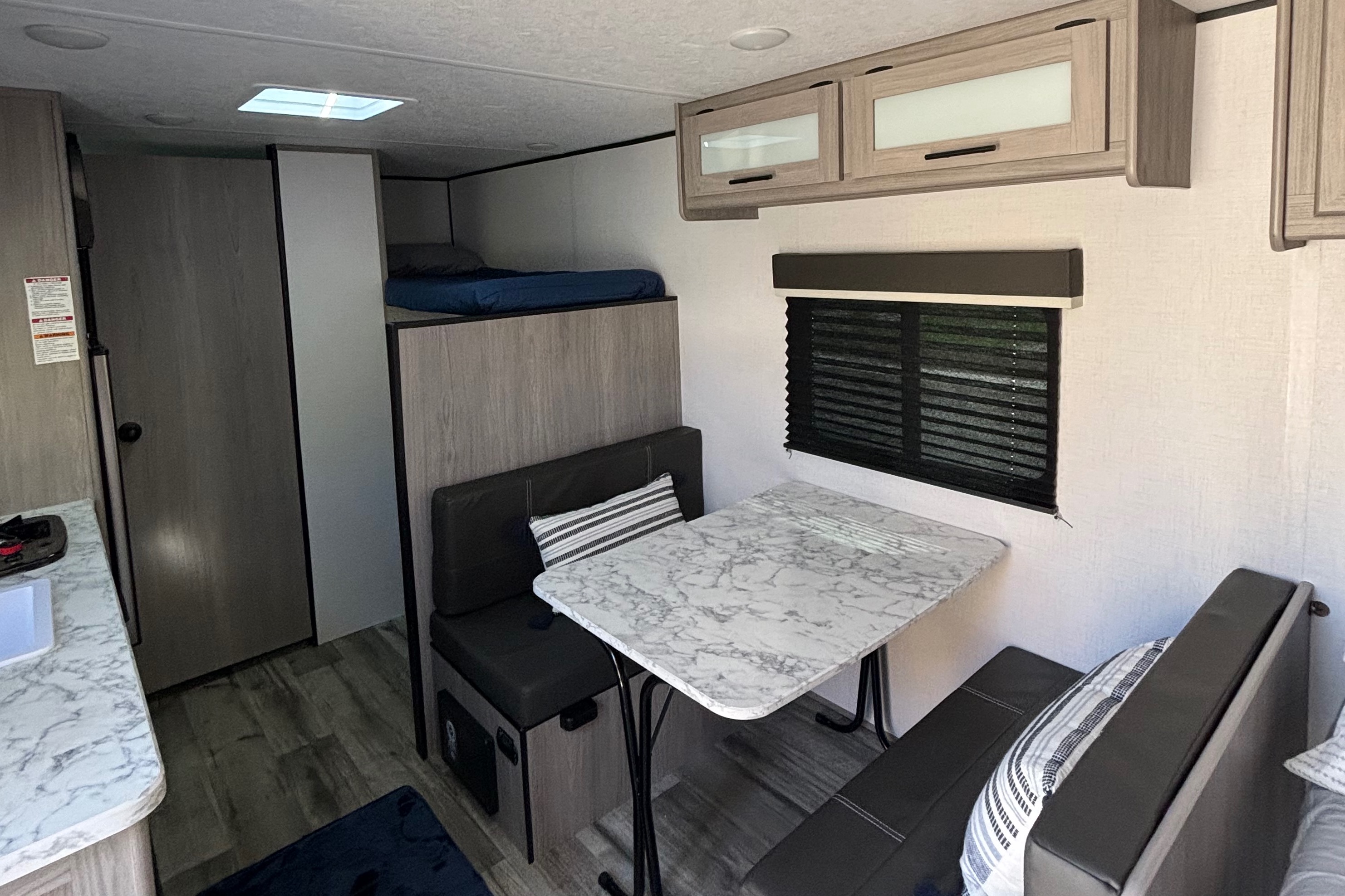 New 2024 Coleman 17B Travel Trailer