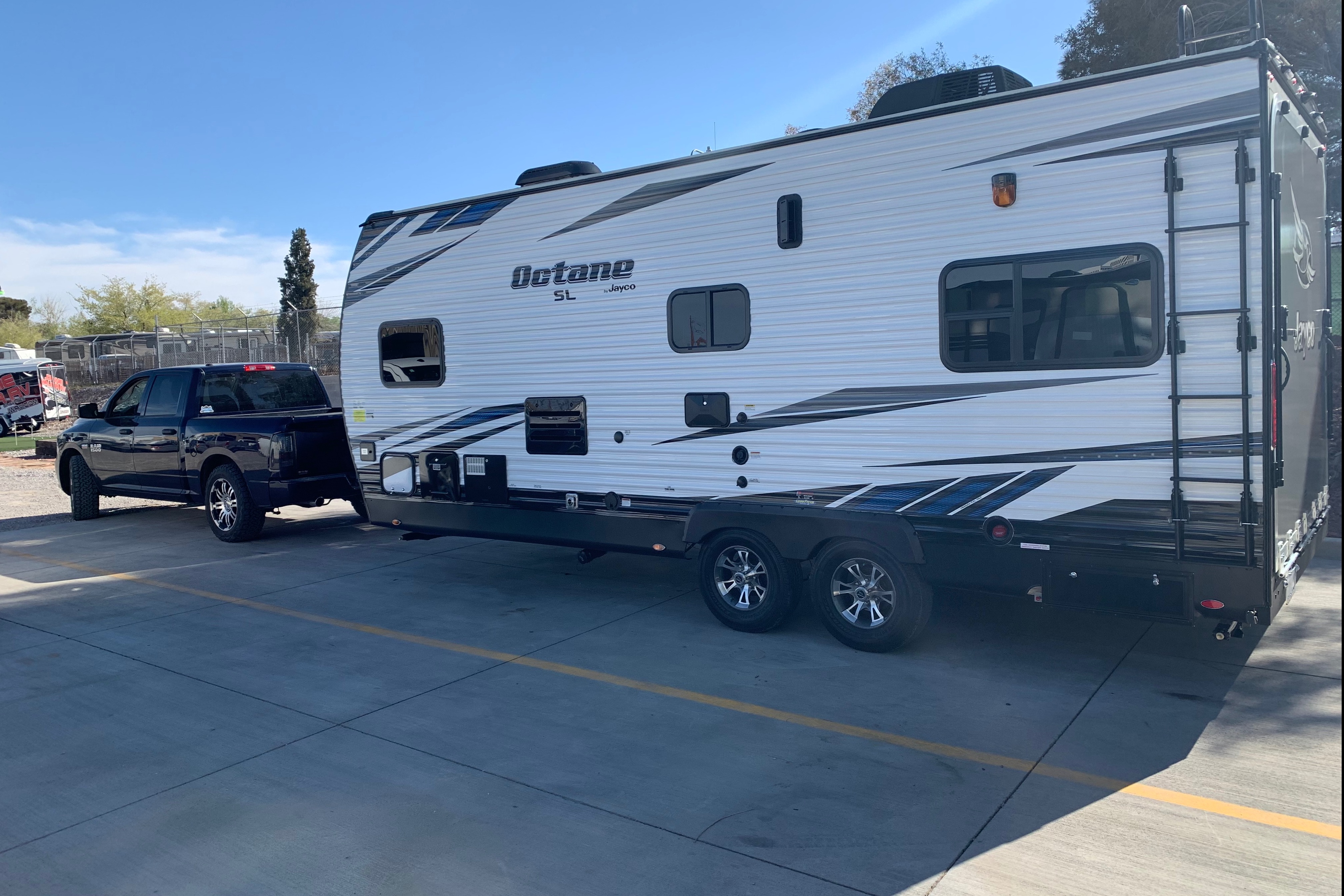 Family friendly Jayco Octane 222 ultra light Toy Hauler