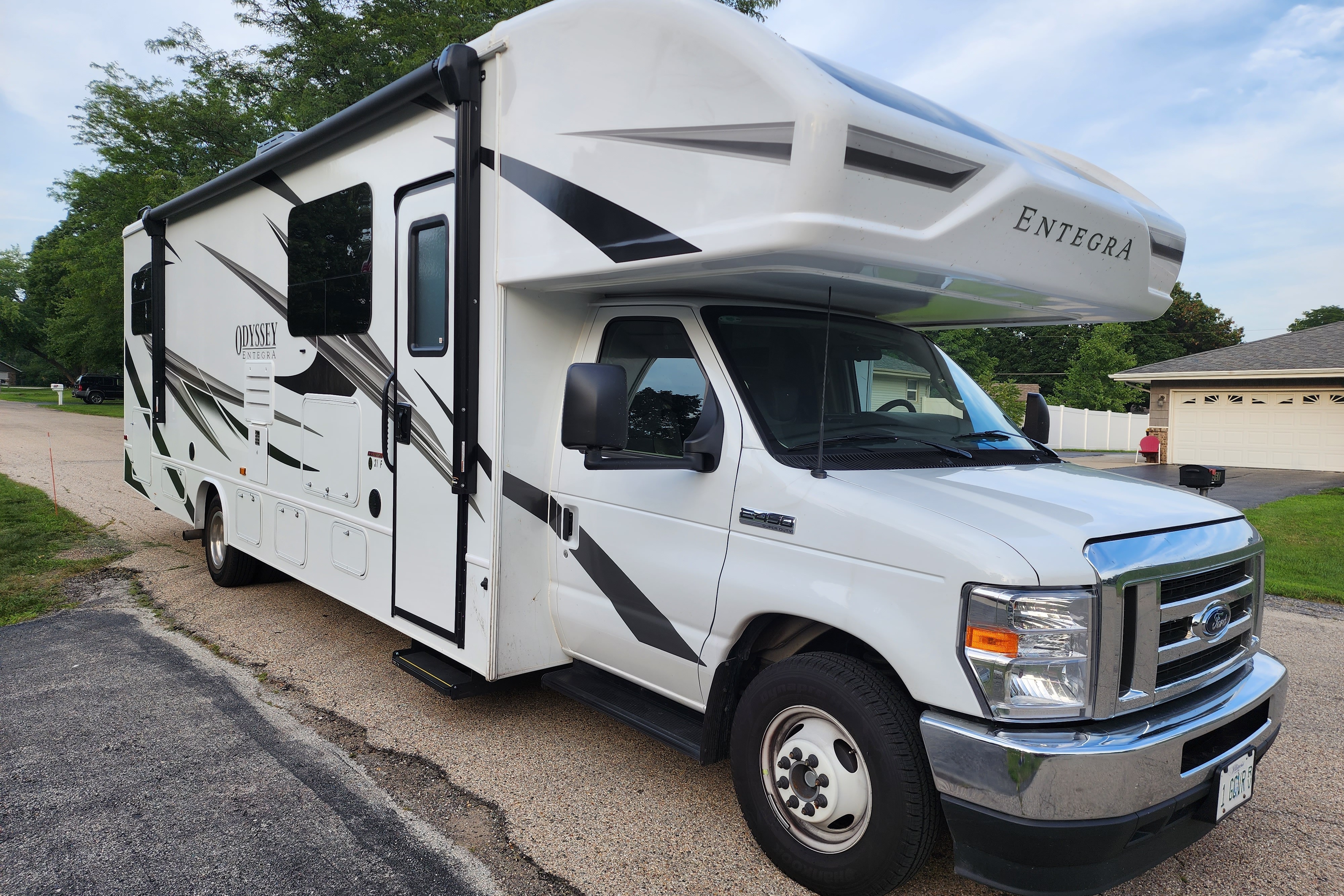 Entegra Coach Odyssey 31F
