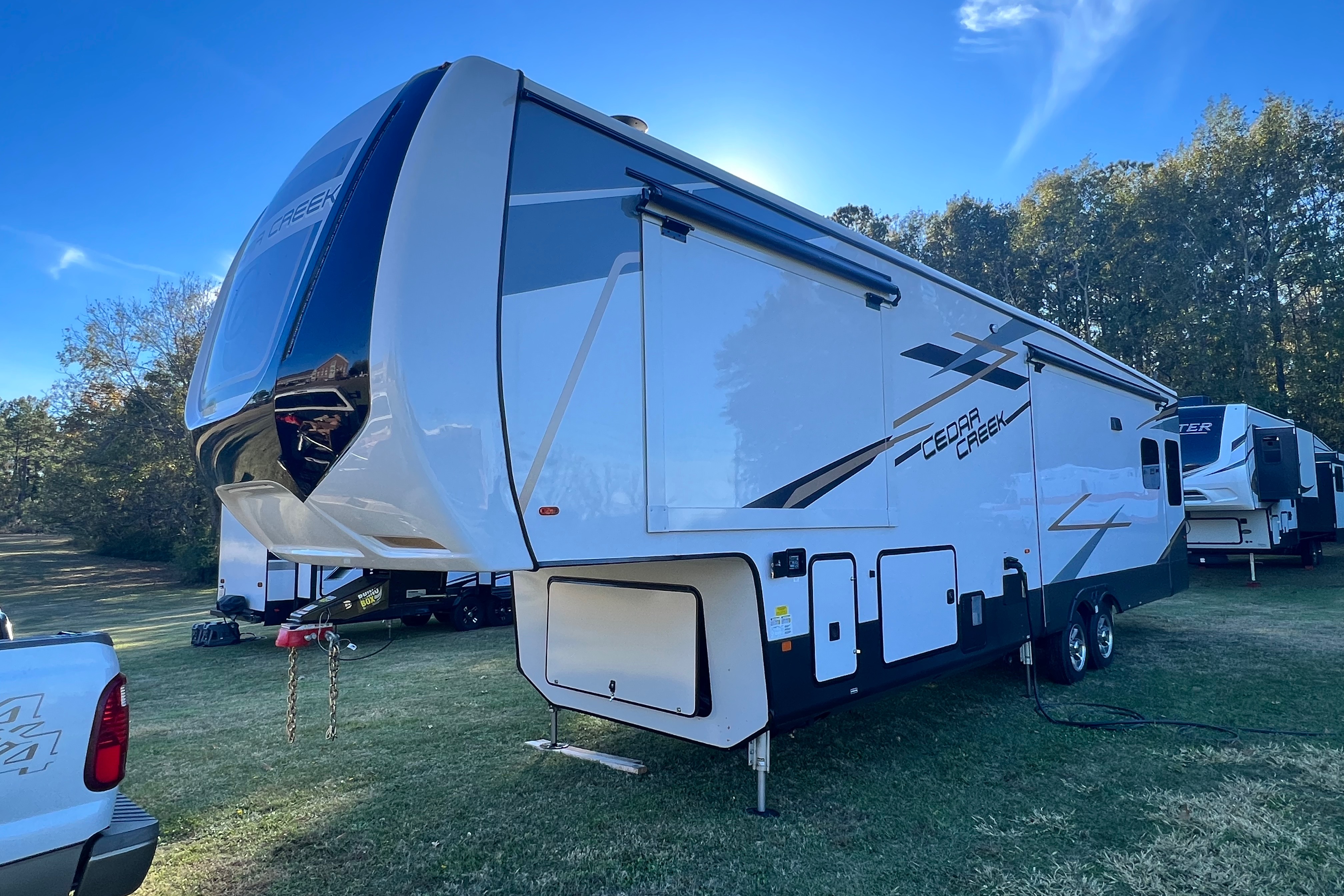  Forest River Cedar creek 360RL Fifth Wheel