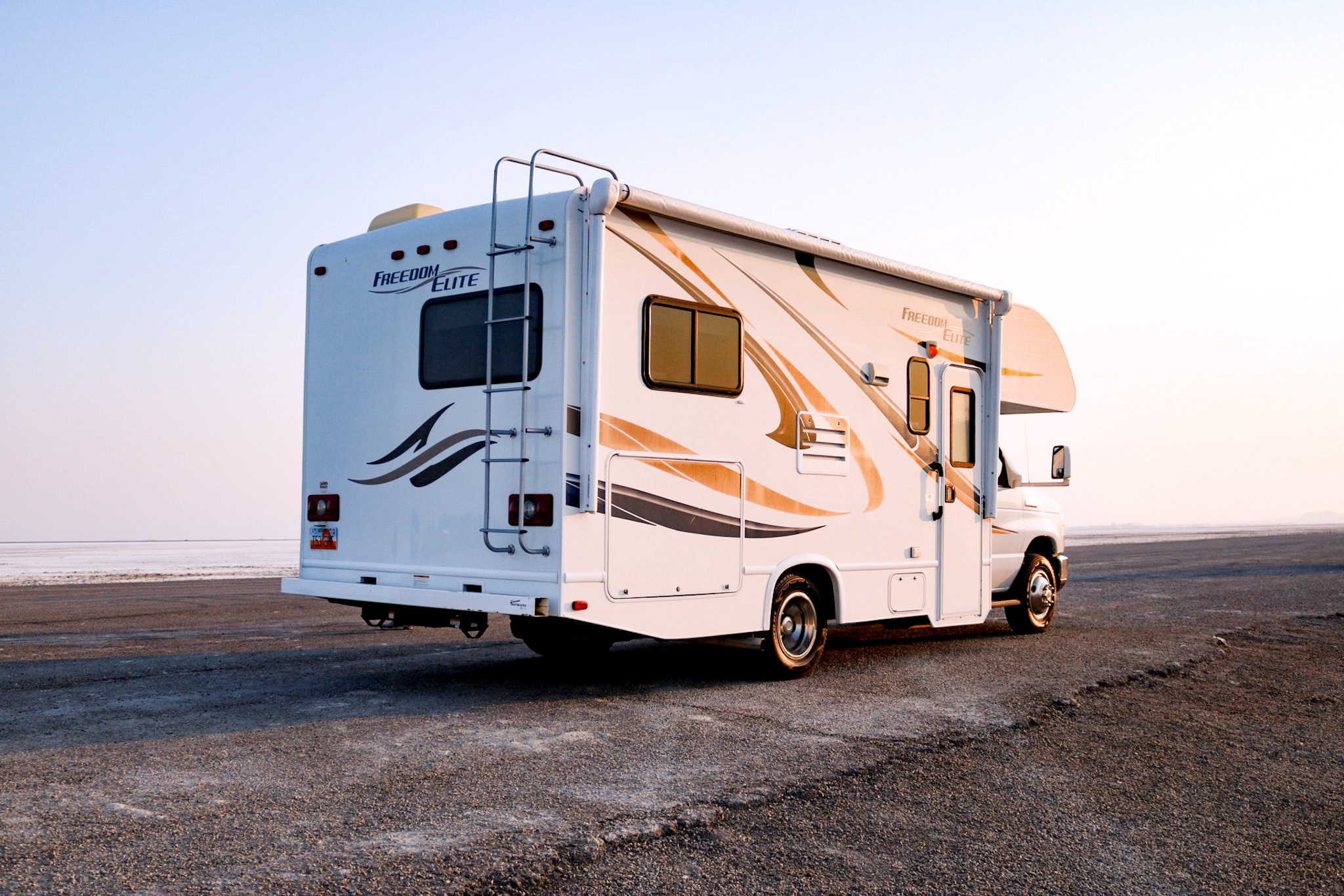 Boho-Chic Haven on Wheels: Exquisite 2015 Thor Motor Coach Freedom Elite 22