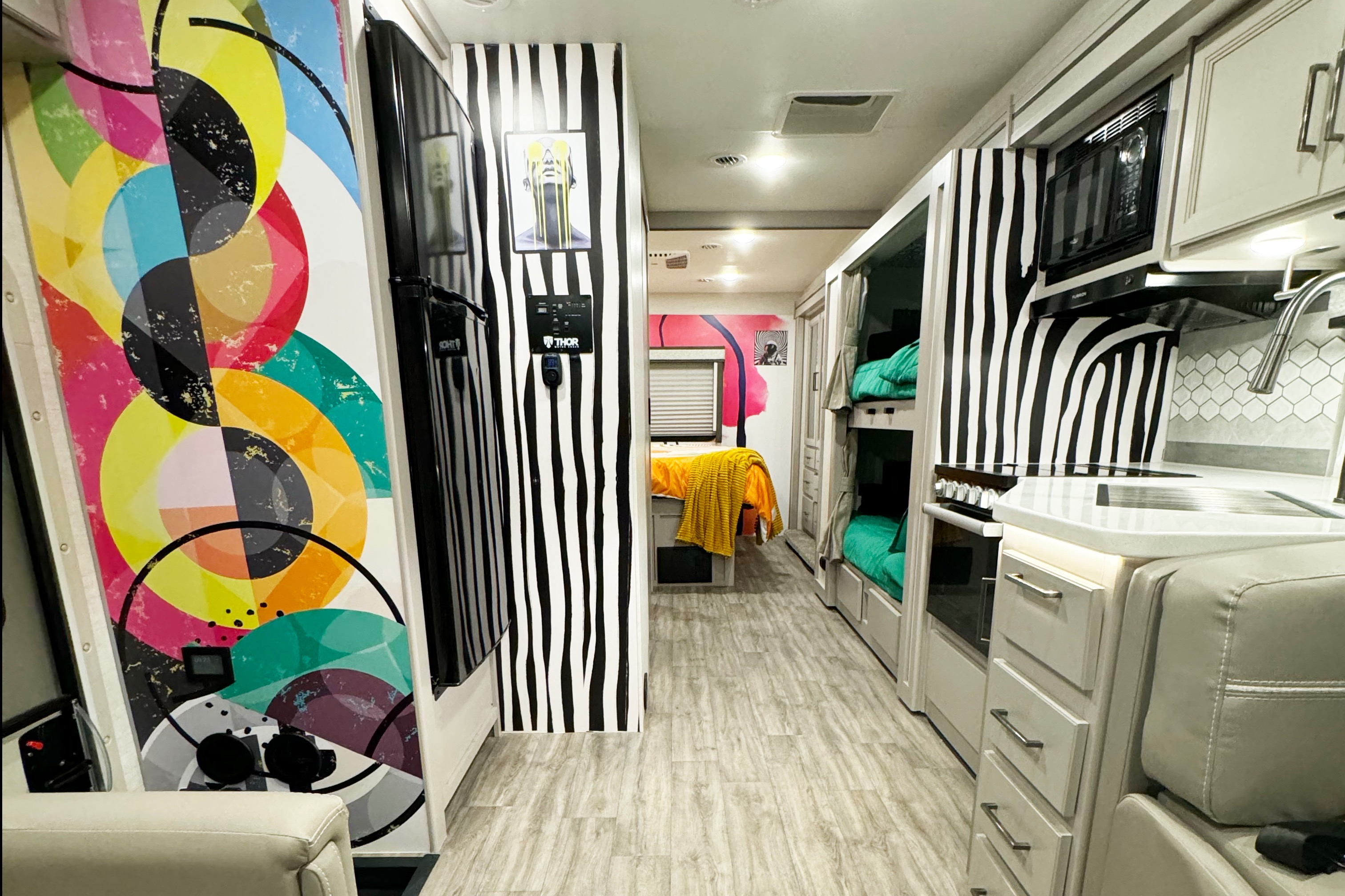 Cyan Art Home