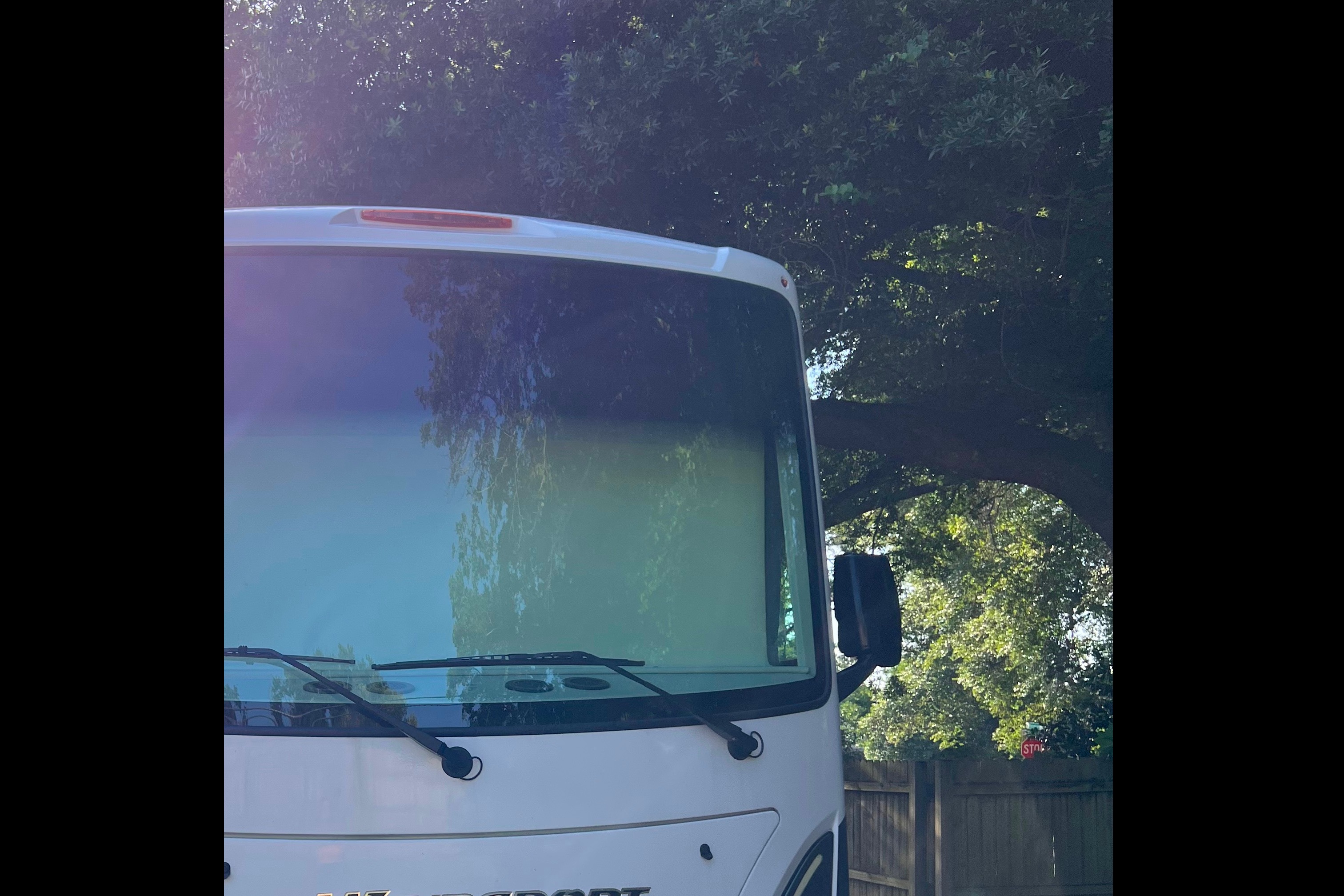 miguel's Thor Motor Coach Windsoport Class A DELIVERY ONLY,MUST HAVE CAMPSITE .