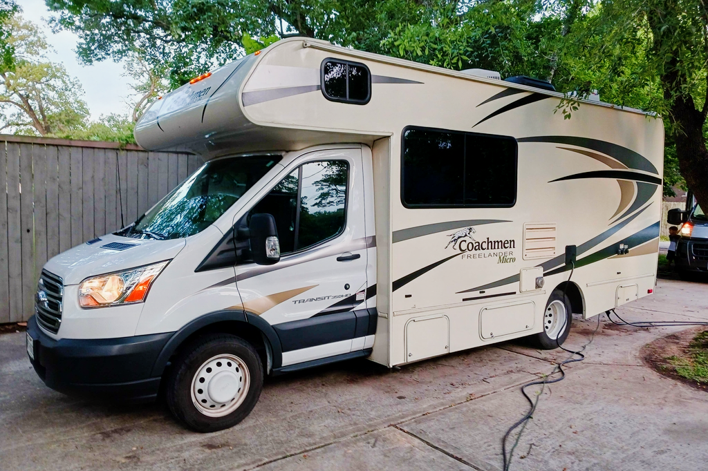 Versatile Freelander RV Cruiser