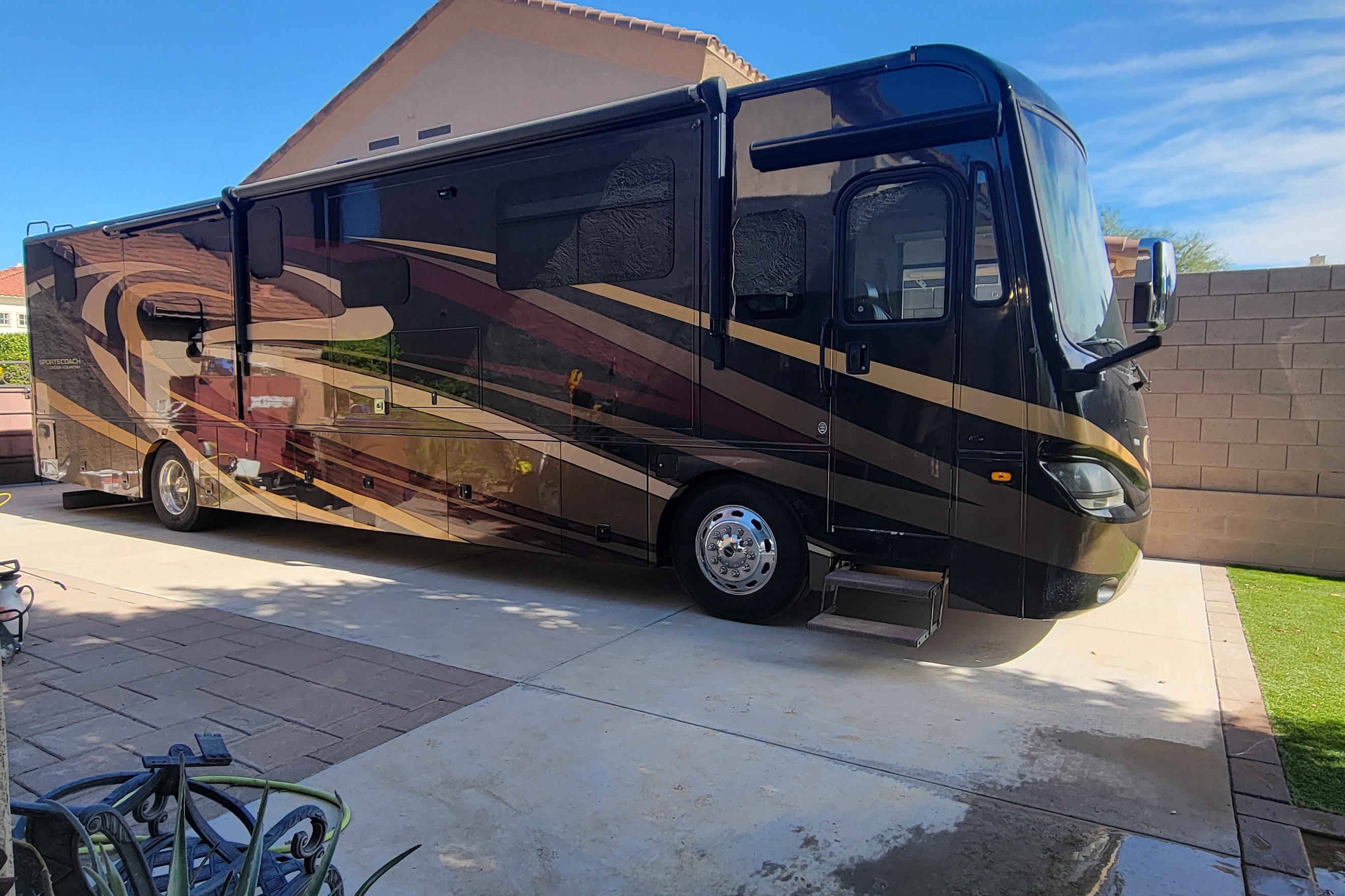 Holly's Coachmen 404rb Class A