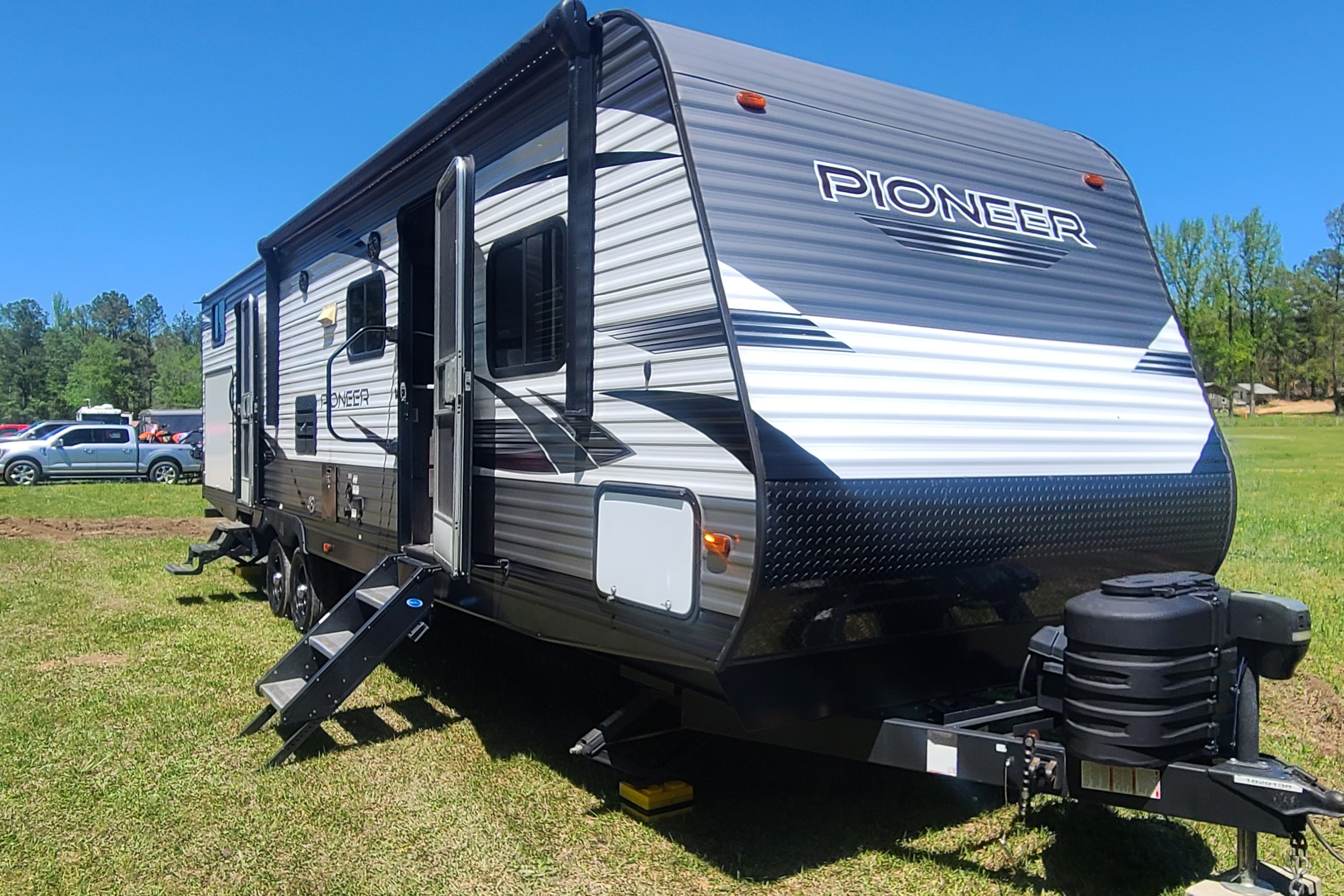 2021 Heartland Pioneer DS320