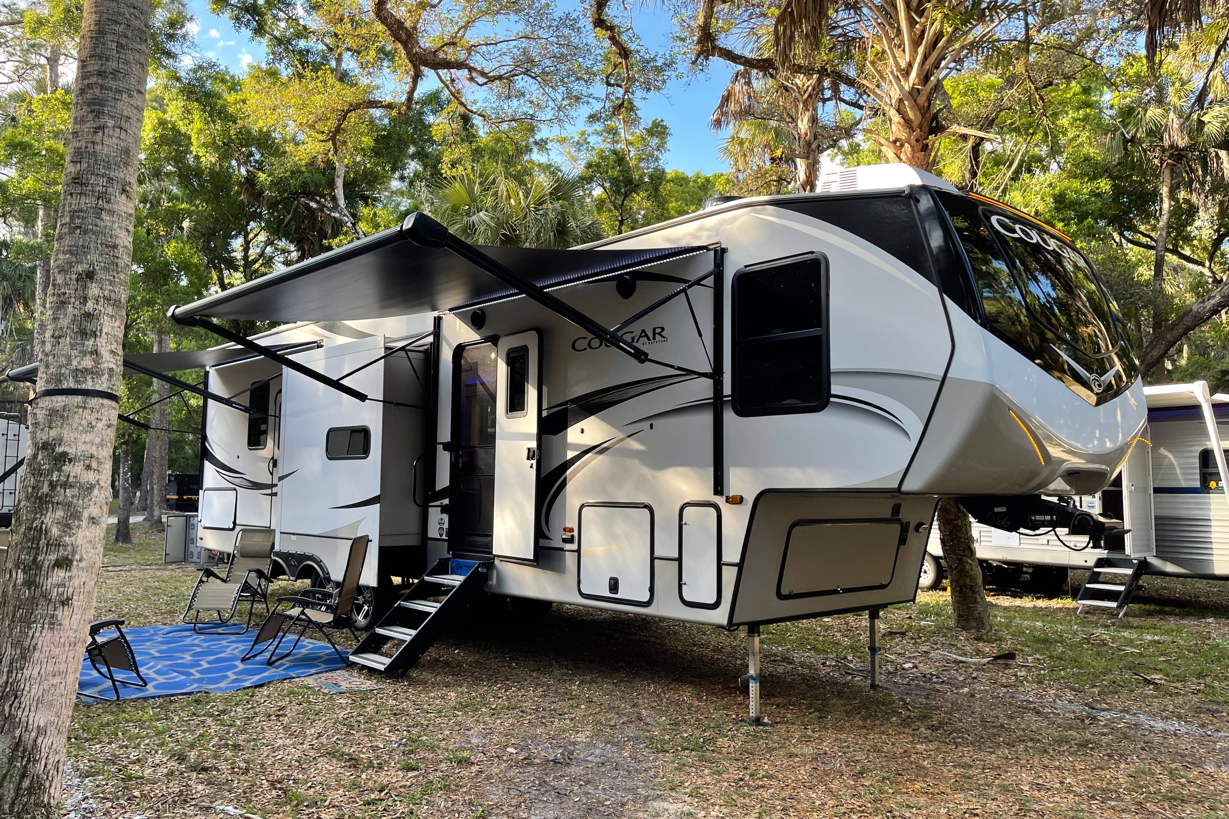 AMAZING 2023 RV - Must See 2BR! (Delivery Avail)