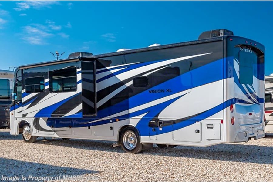 Keith 's Entegra Coach vision  silver comet Class A