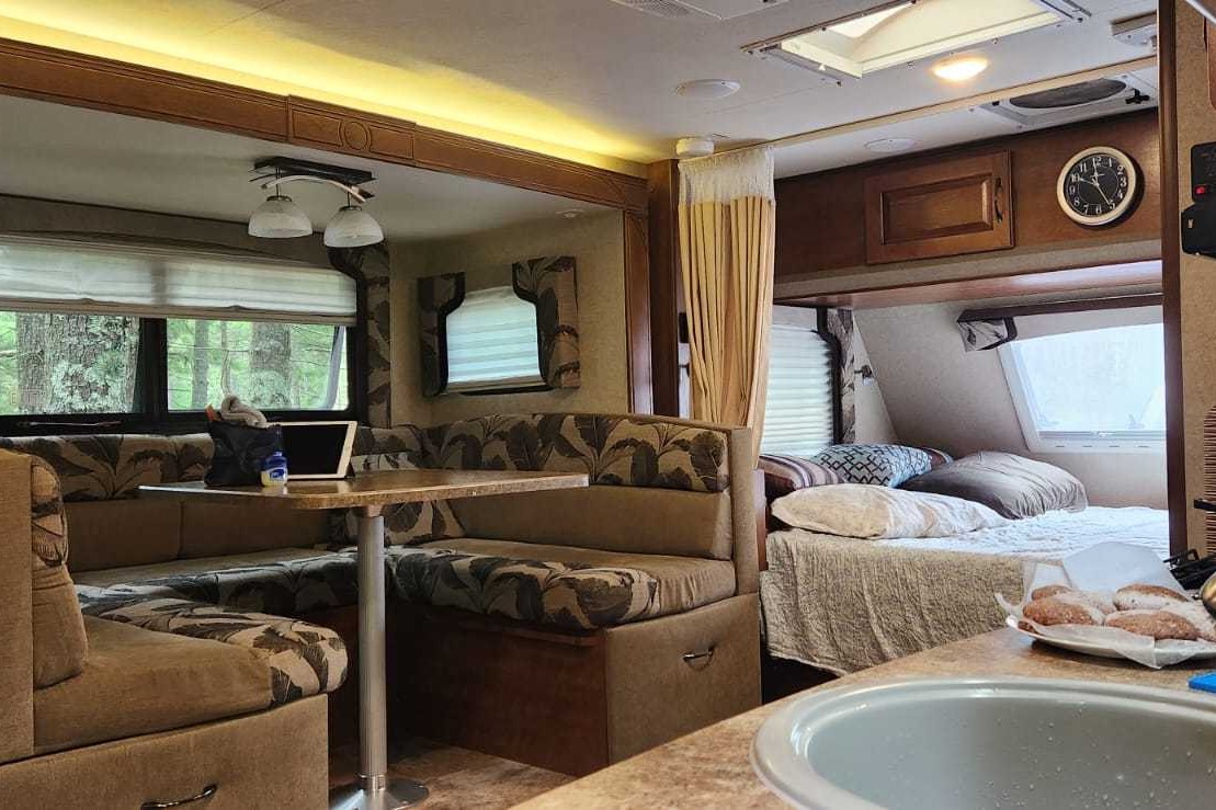AR's Lance 1685 Travel Trailer