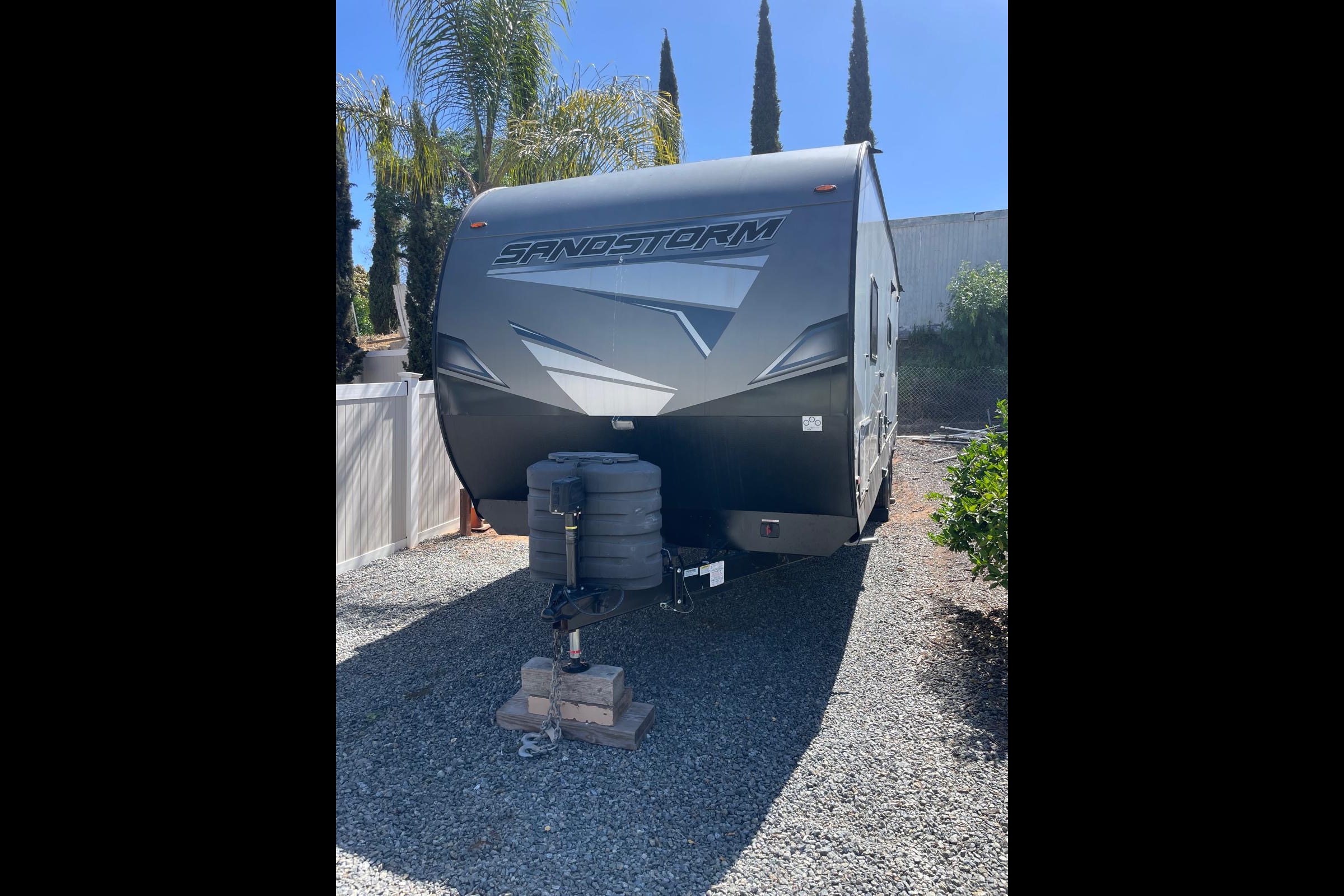 Gianas Sandstorm Toy Hauler