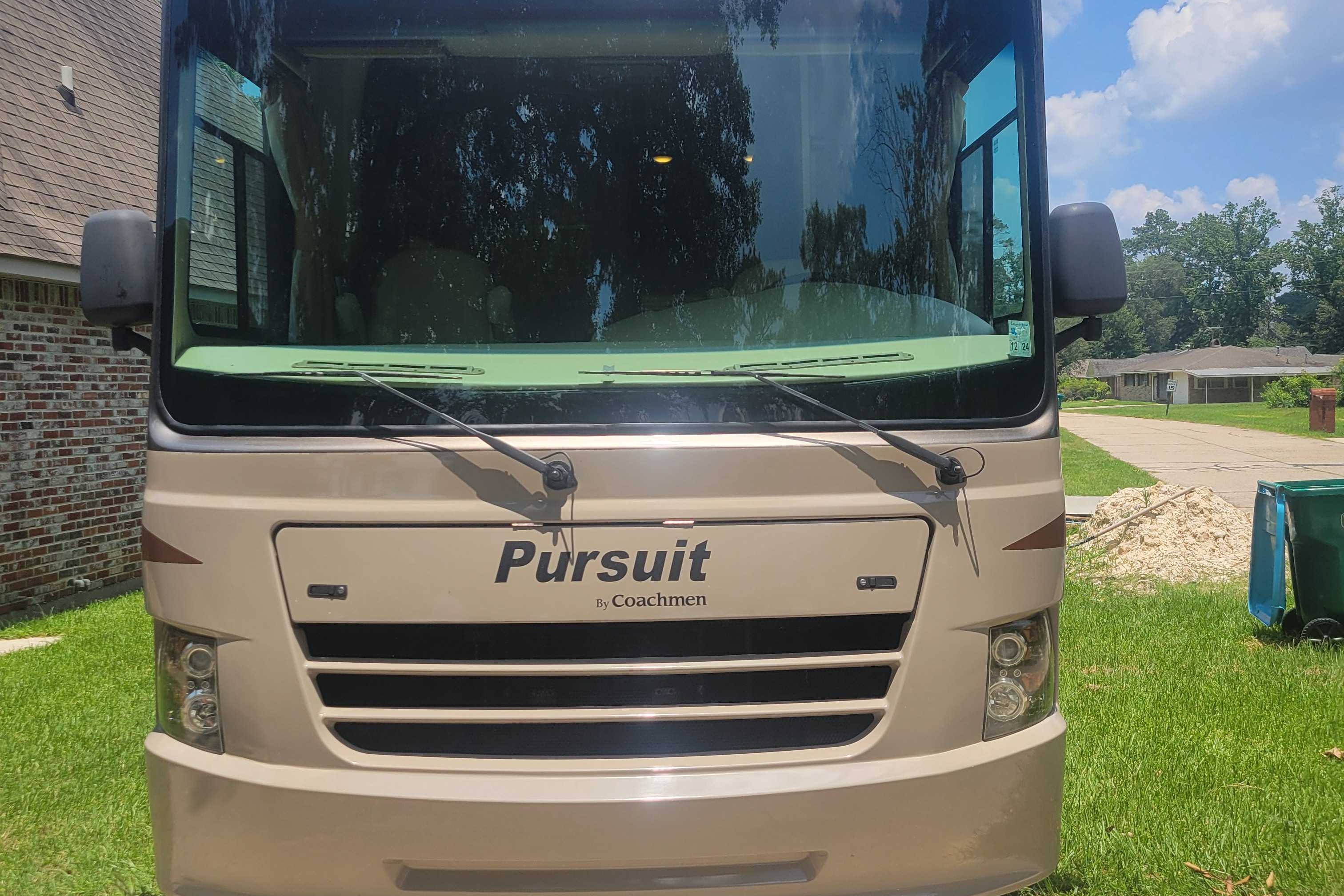 Scot's Coachmen Pursuit Class A