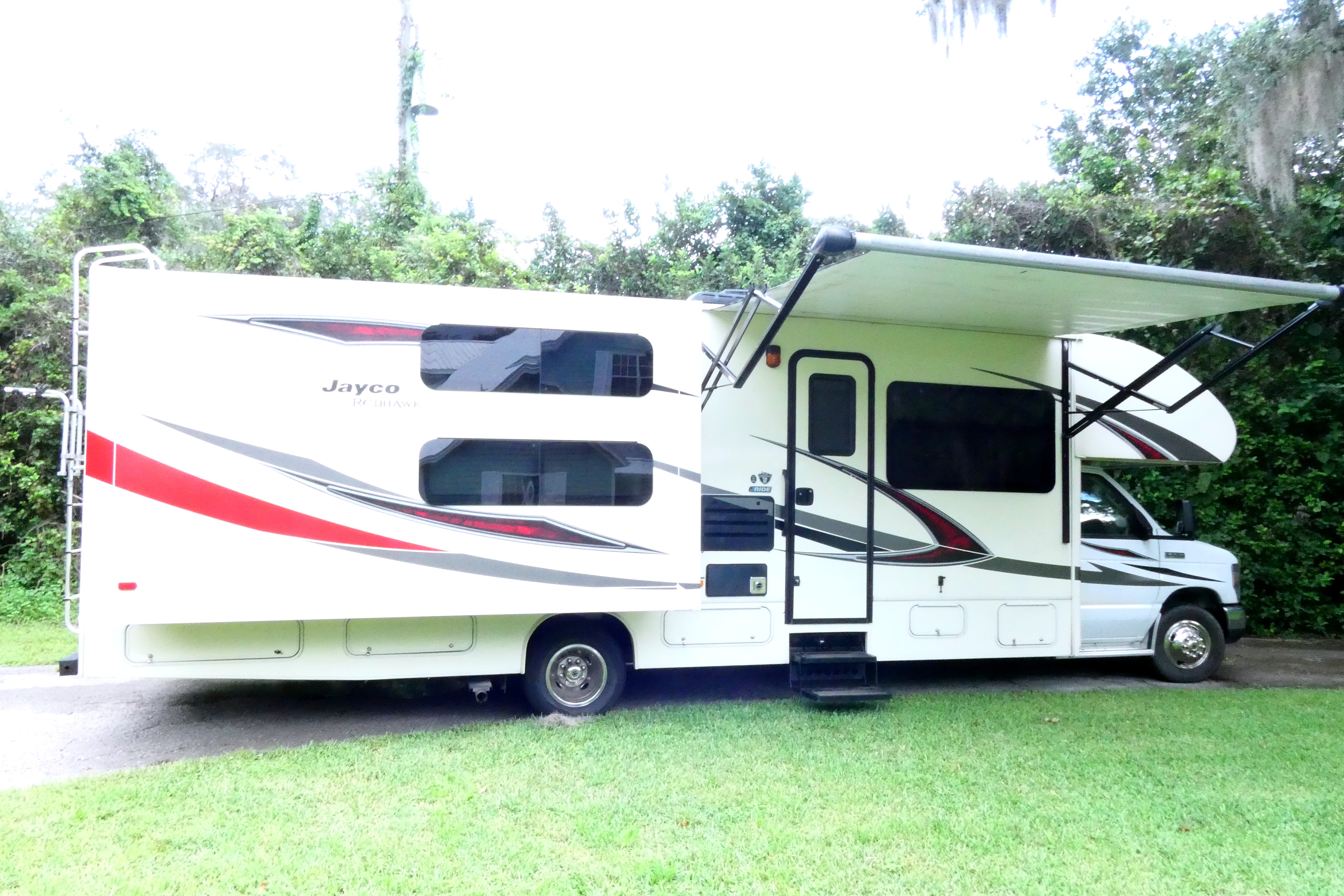 The Daytona Jayco Jayhawk XL Class C