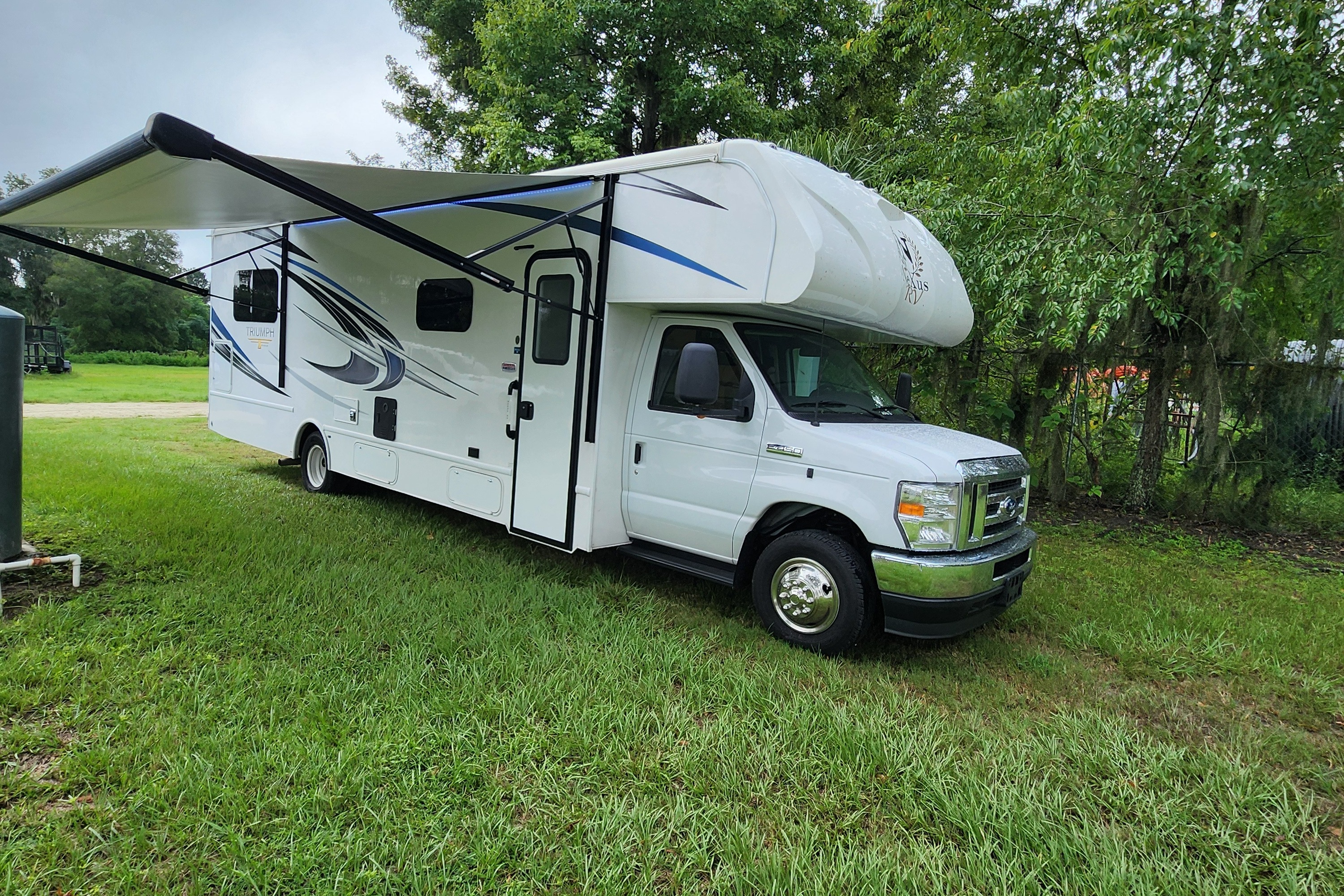 Anthony's Nexus RV Triump 31T Class C