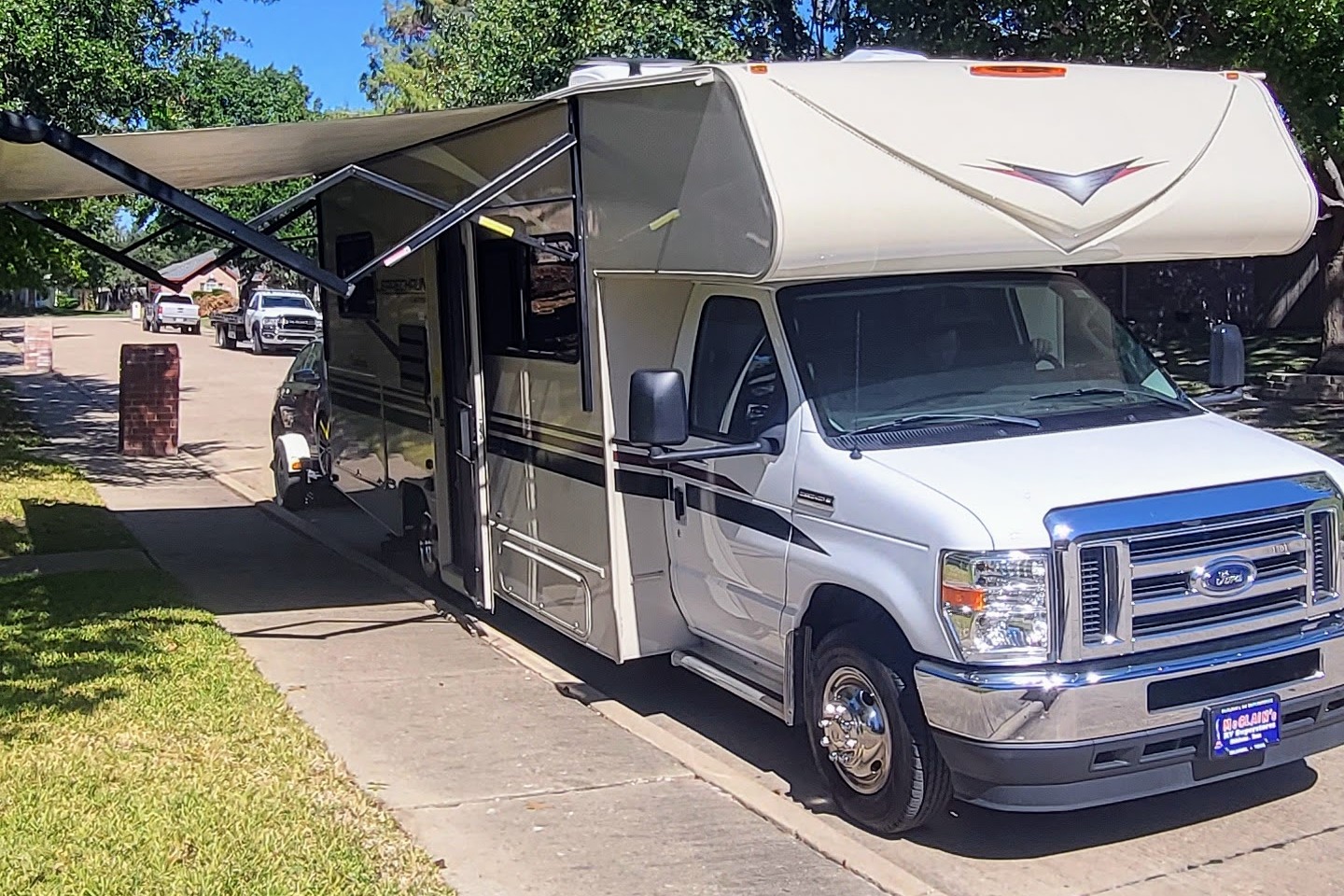 Luigi's Coachmen 230cb Class C