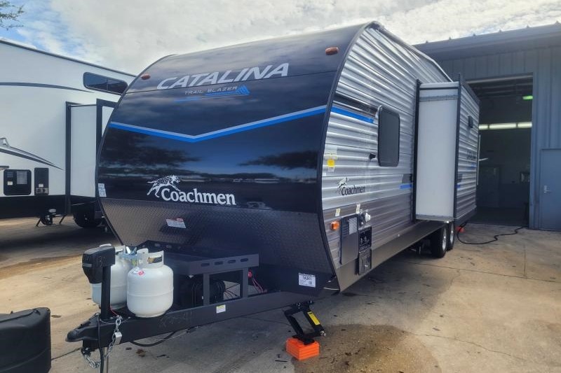 Toy Hauler /Camper with Plenty of Room. 