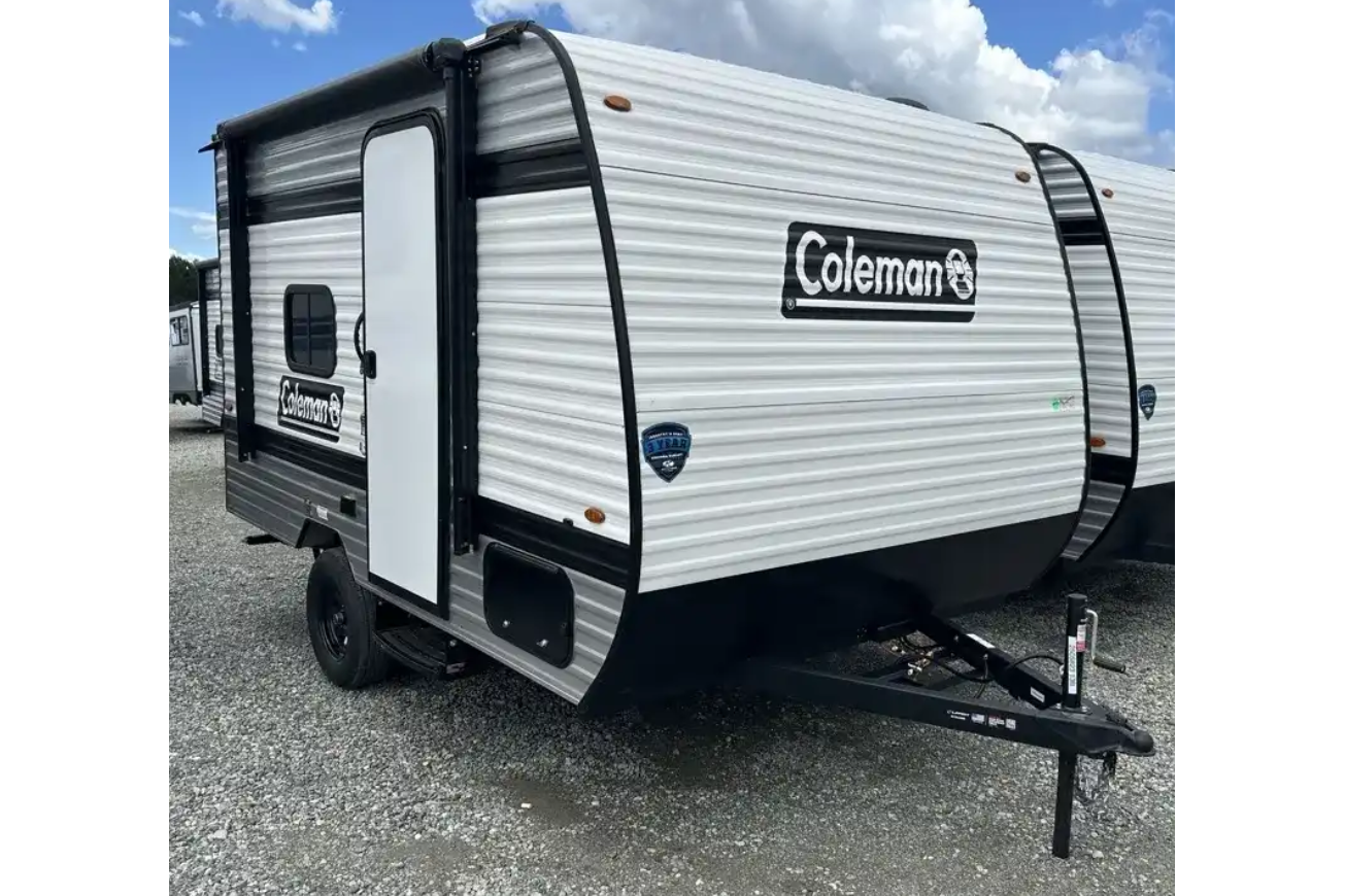 Coleman Travel Trailer, Sleeps 4, light weight, grab-and-go