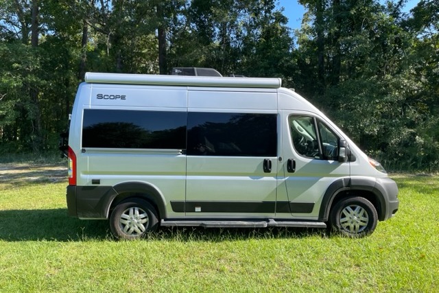 Adventures Unbound ~ Thor Motor Coach 18M Scope Class B