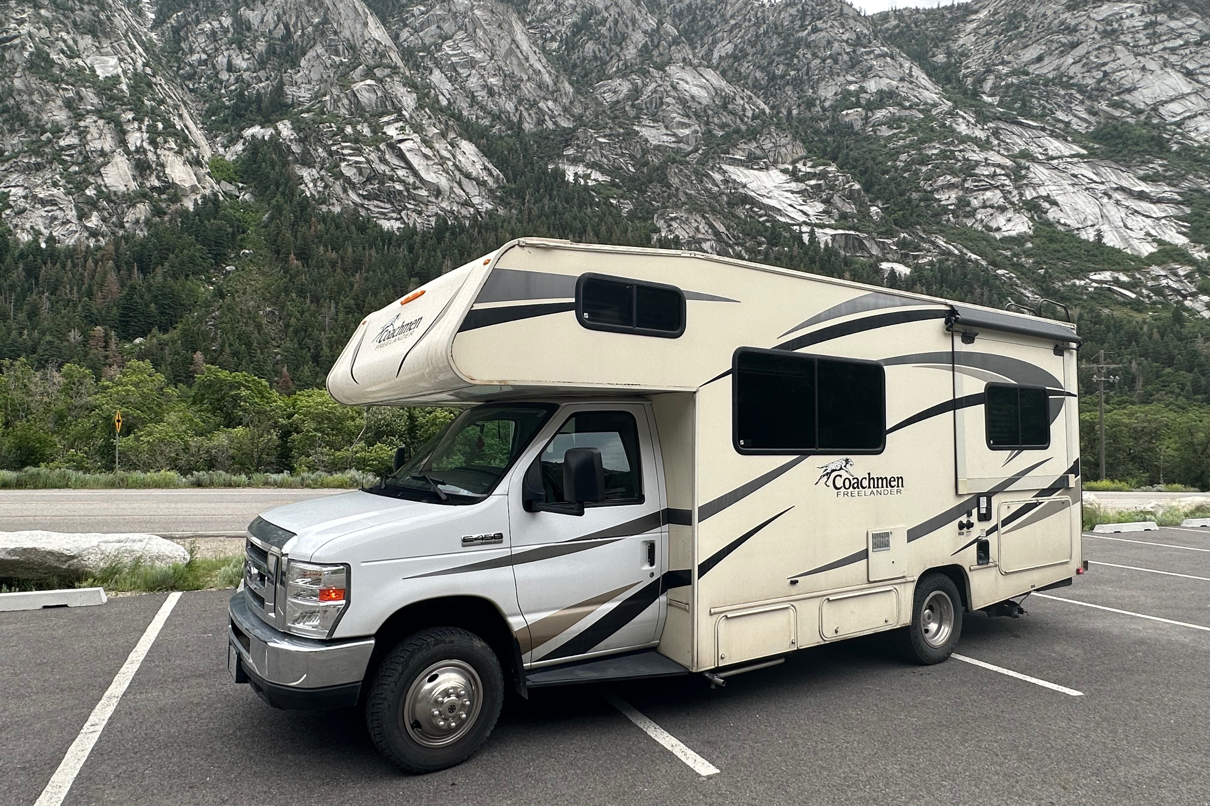 Roney's Coachman freelander   Class C