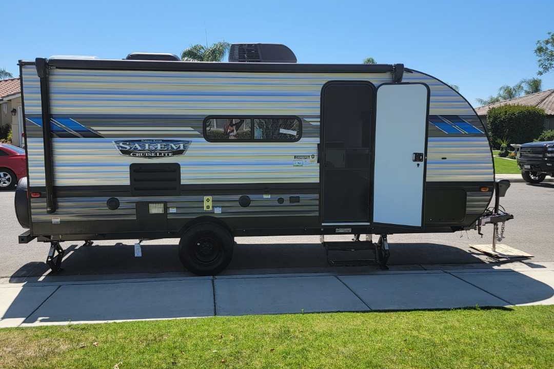 New Fun Forest River Salem Cruise Lite Travel Trailer 2022
