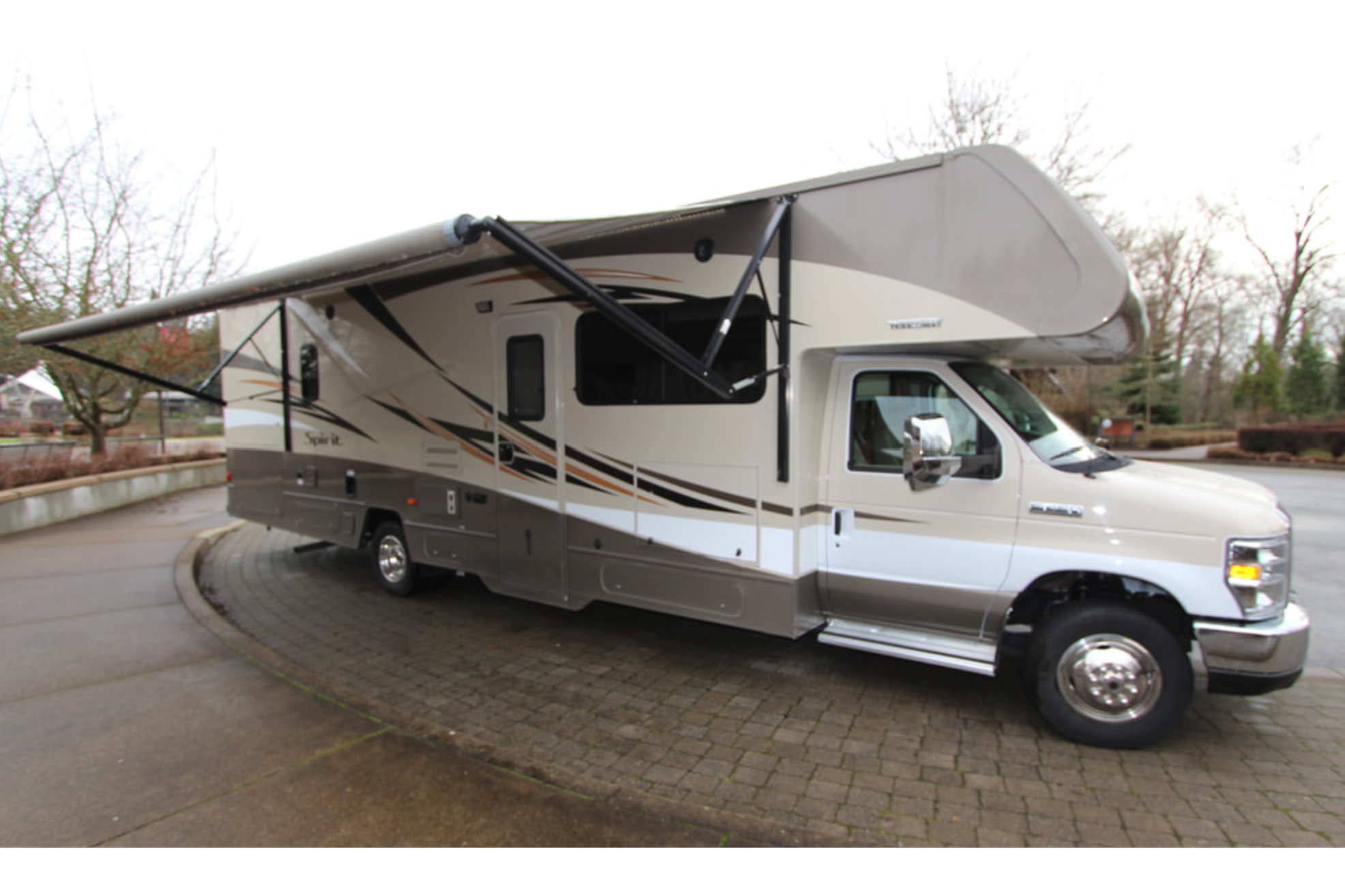 Family Road Trip RV | Sleeps 10 & Pet Friendly