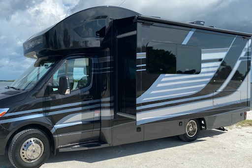 Black Beauty-Our 2021 Thor Delano FB 24 Motor Coach 