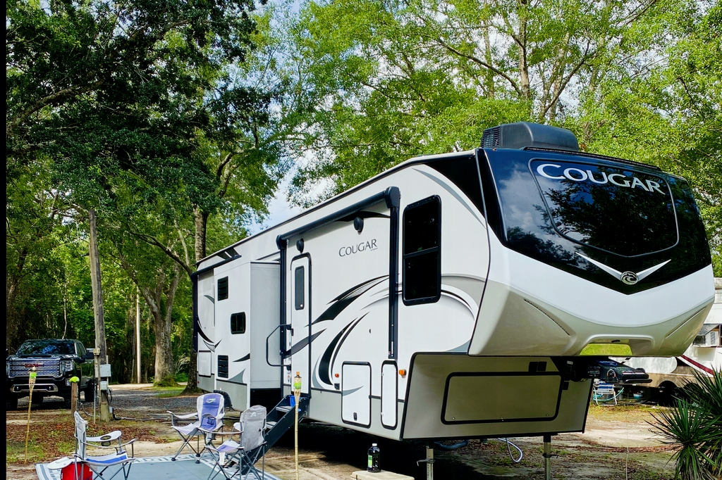 Joseph's Keystone Cougar  Fifth Wheel
