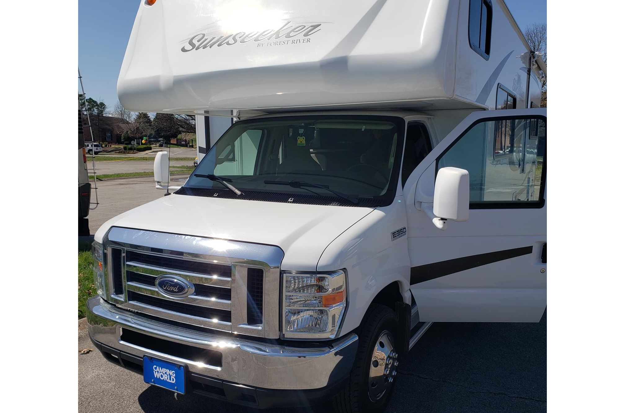 Class C 24' Forest River Sunseeker-2014